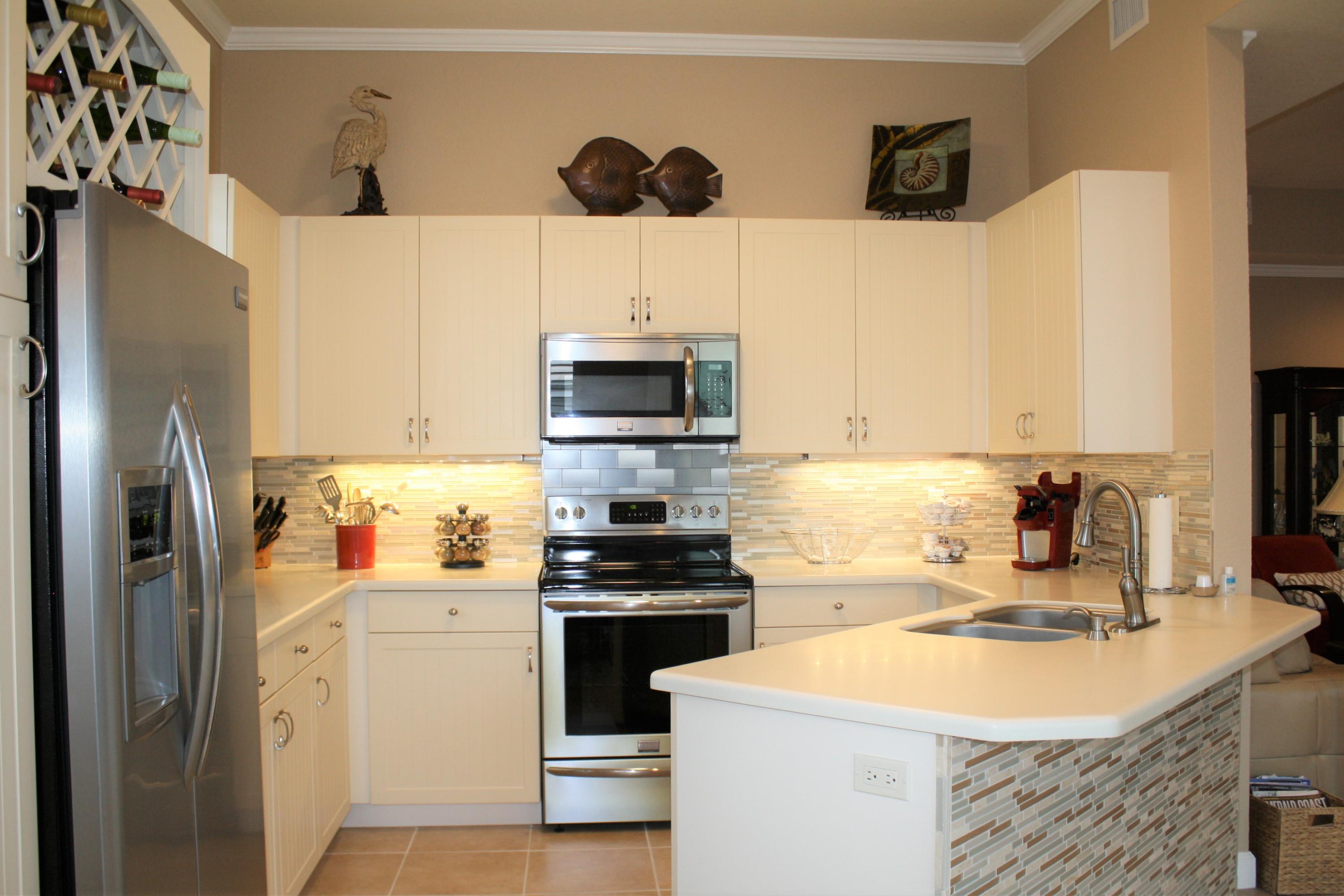 CRYSTAL COVE - Residential