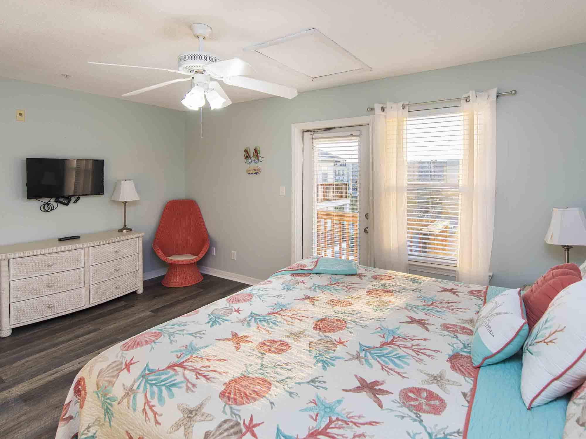 SUNSET COTTAGES CONDO - Residential