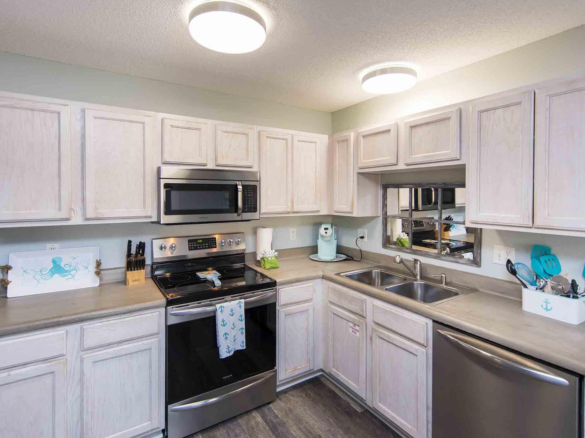 SUNSET COTTAGES CONDO - Residential