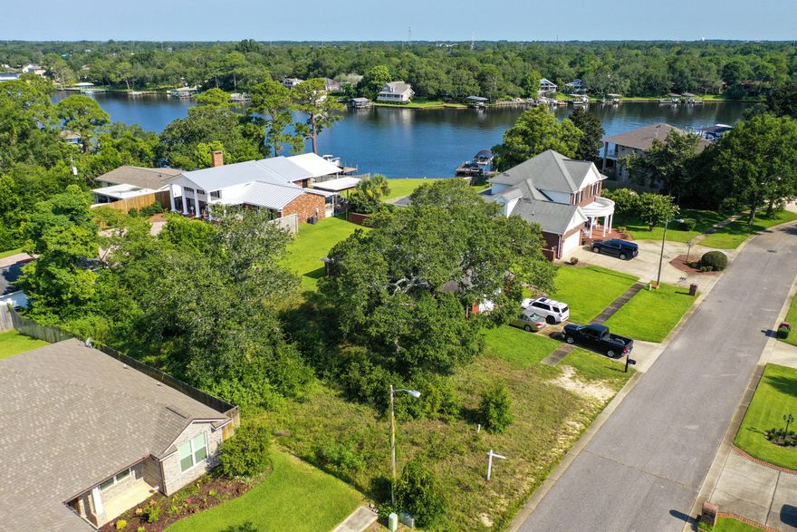 Rare Fort Walton Beach lot in the exclusive subdivision of Cinco Ridge Estates. Centrally located in the heart of FWB this interior lot will not disappoint as this low density neighborhood is one of the premier locations in the area. Positioned perfectly to enjoy bayou views and the space to build the home of your dreams.