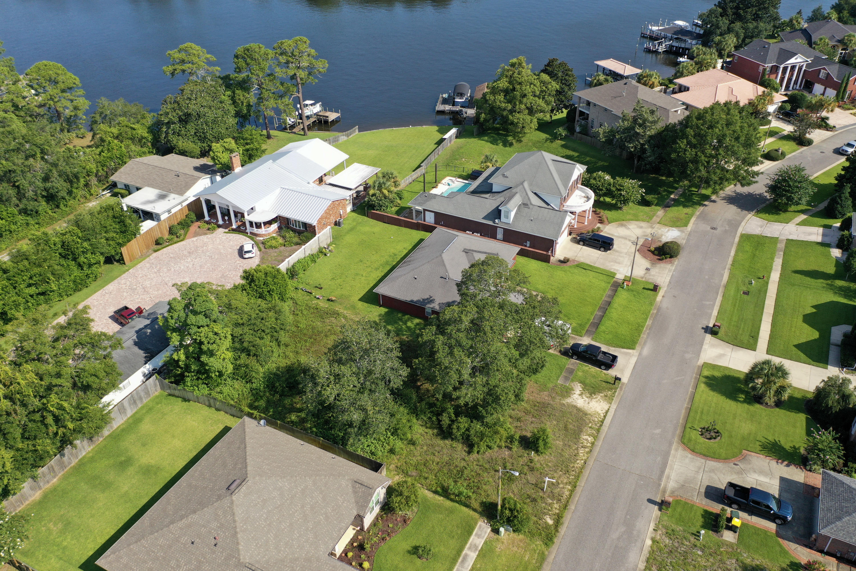 CINCO RIDGE ESTATES - Land