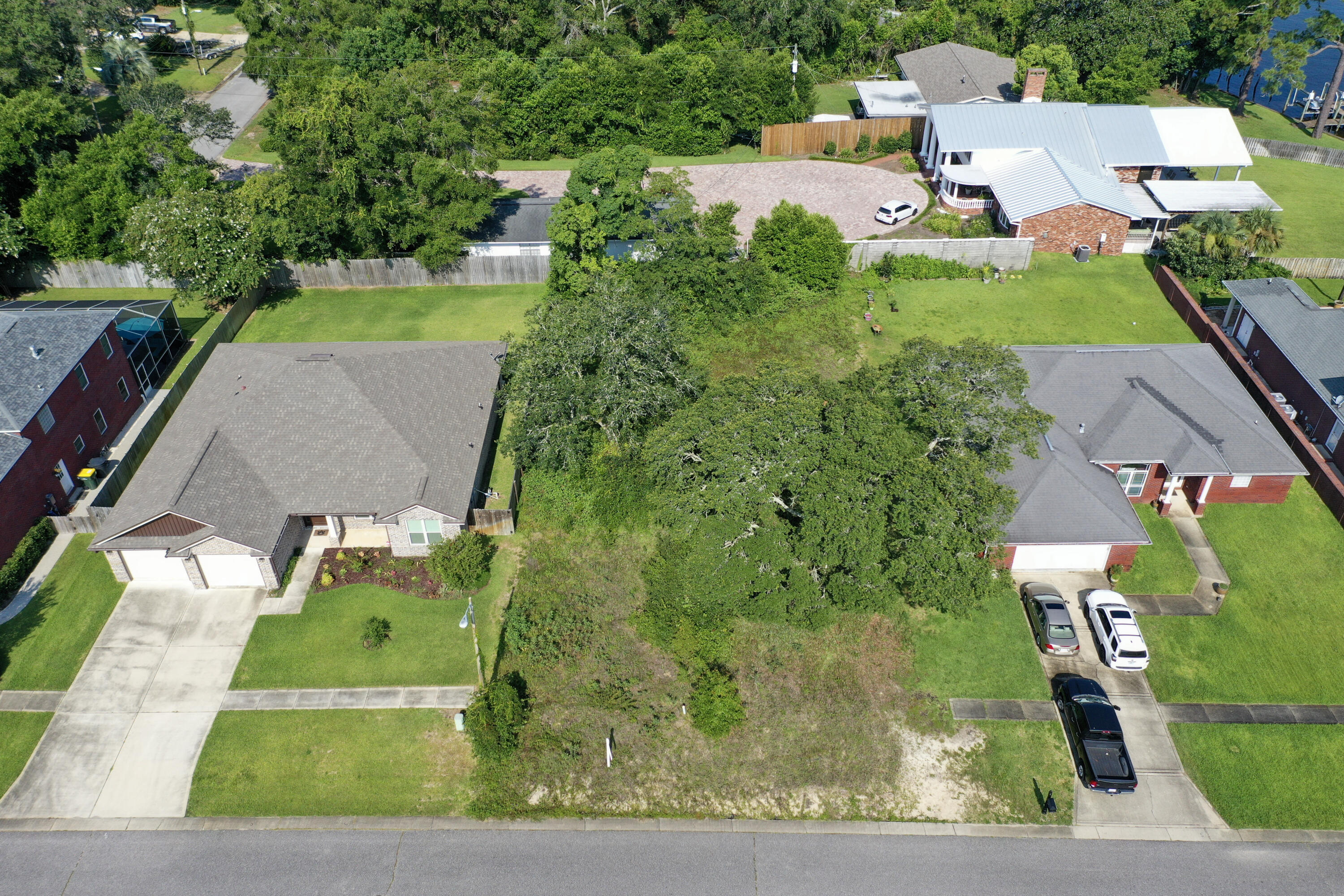 CINCO RIDGE ESTATES - Land