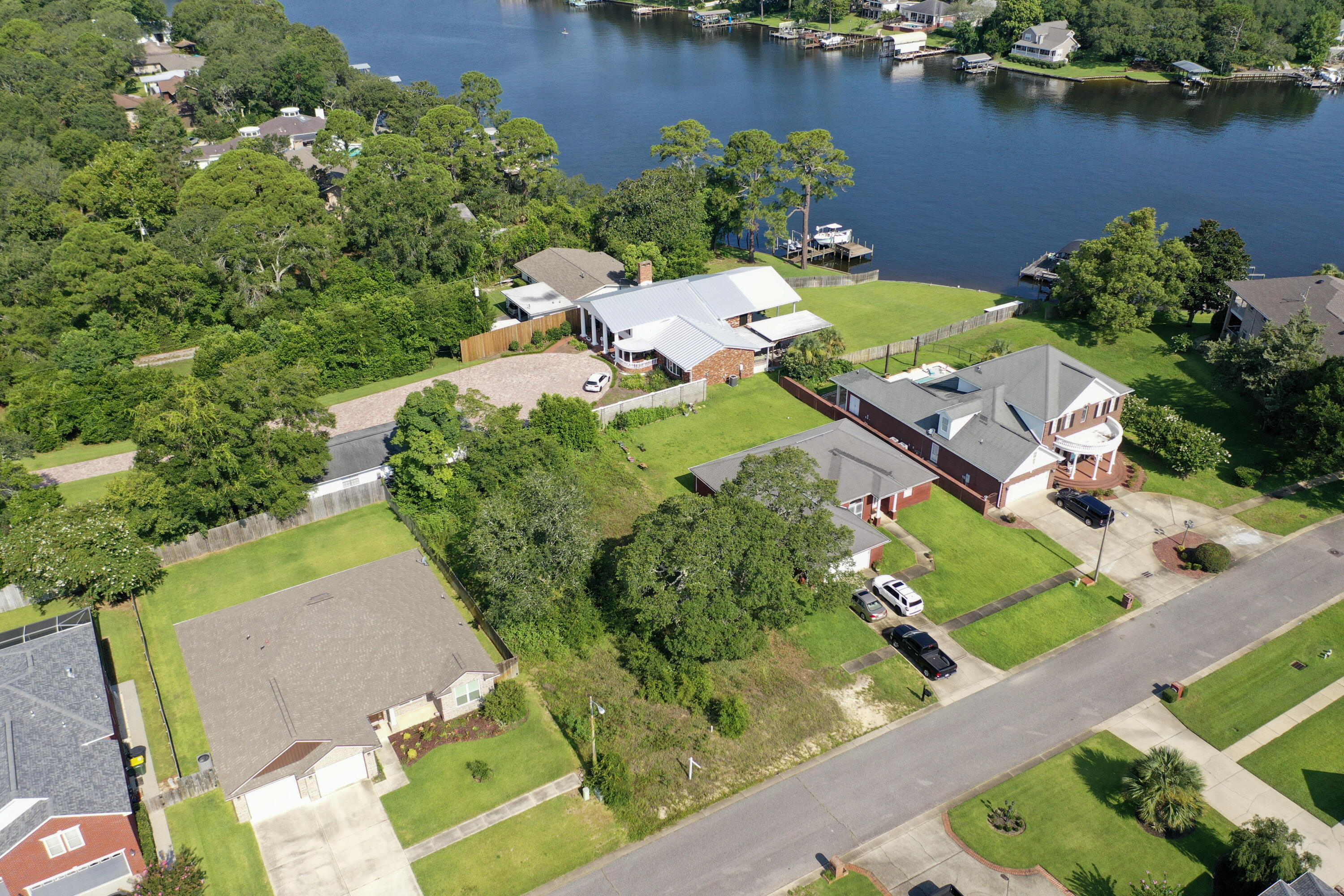 CINCO RIDGE ESTATES - Land