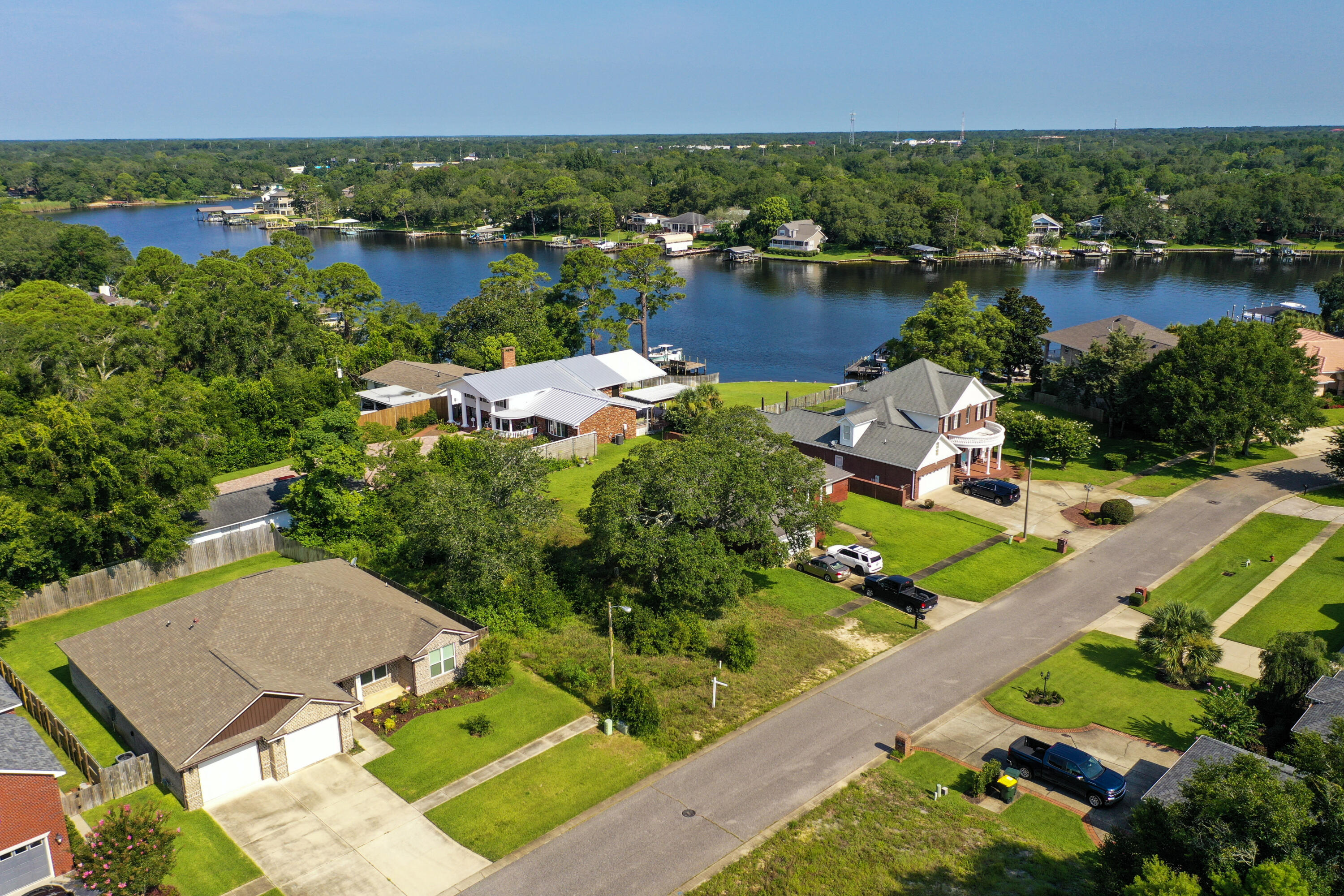 CINCO RIDGE ESTATES - Land