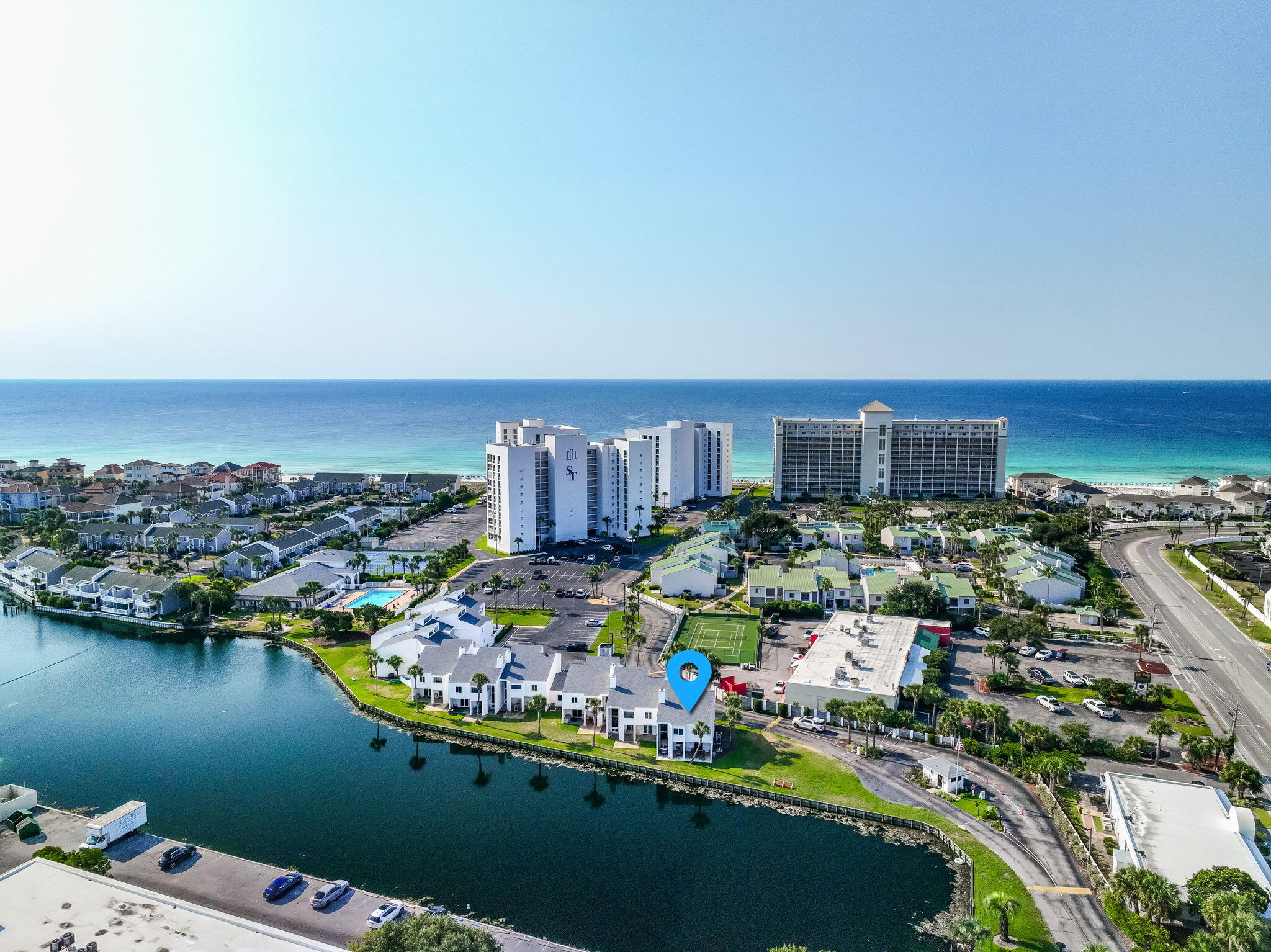 SHORELINE TOWERS 4 - Residential