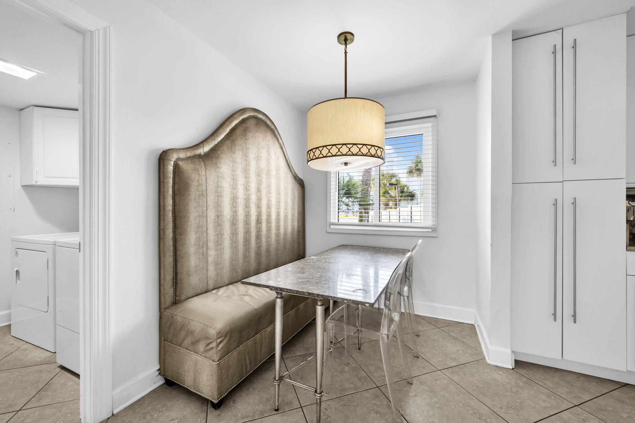 SHORELINE TOWERS 4 - Residential