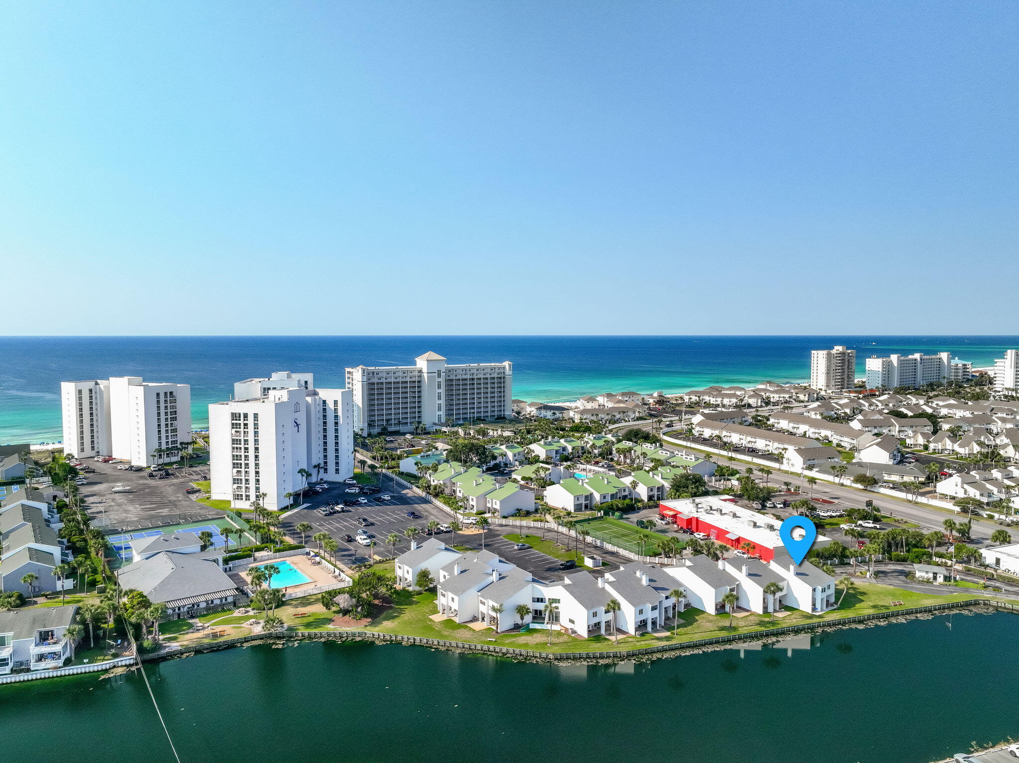 SHORELINE TOWERS 4 - Residential