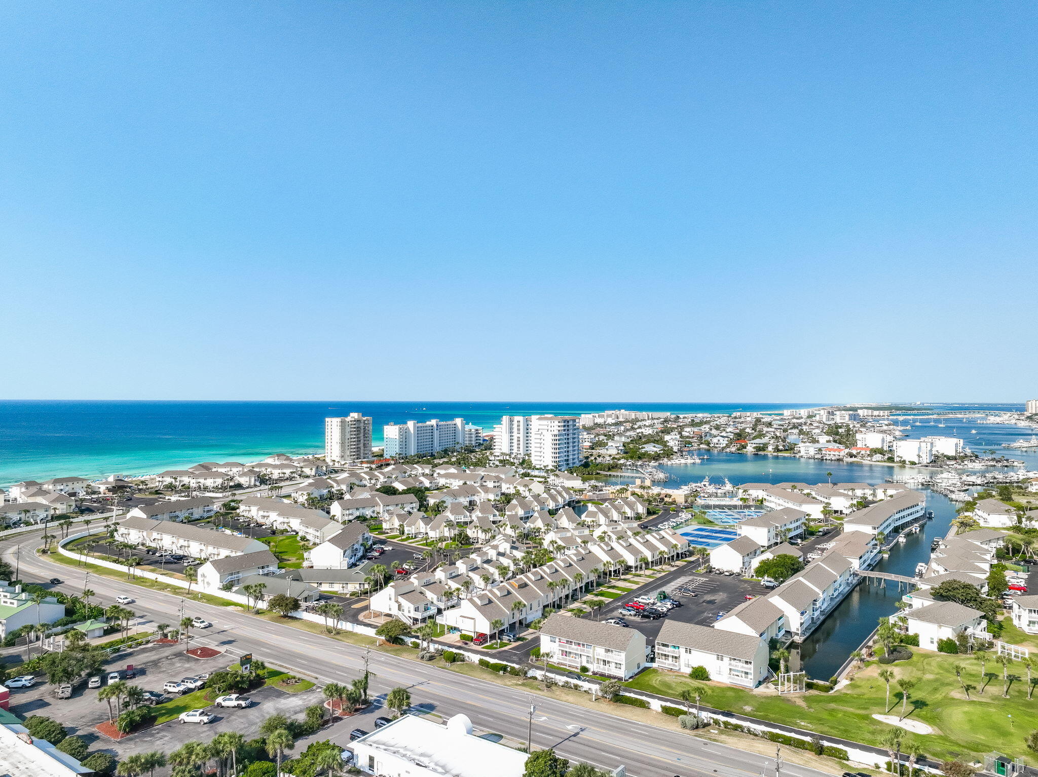 SHORELINE TOWERS 4 - Residential