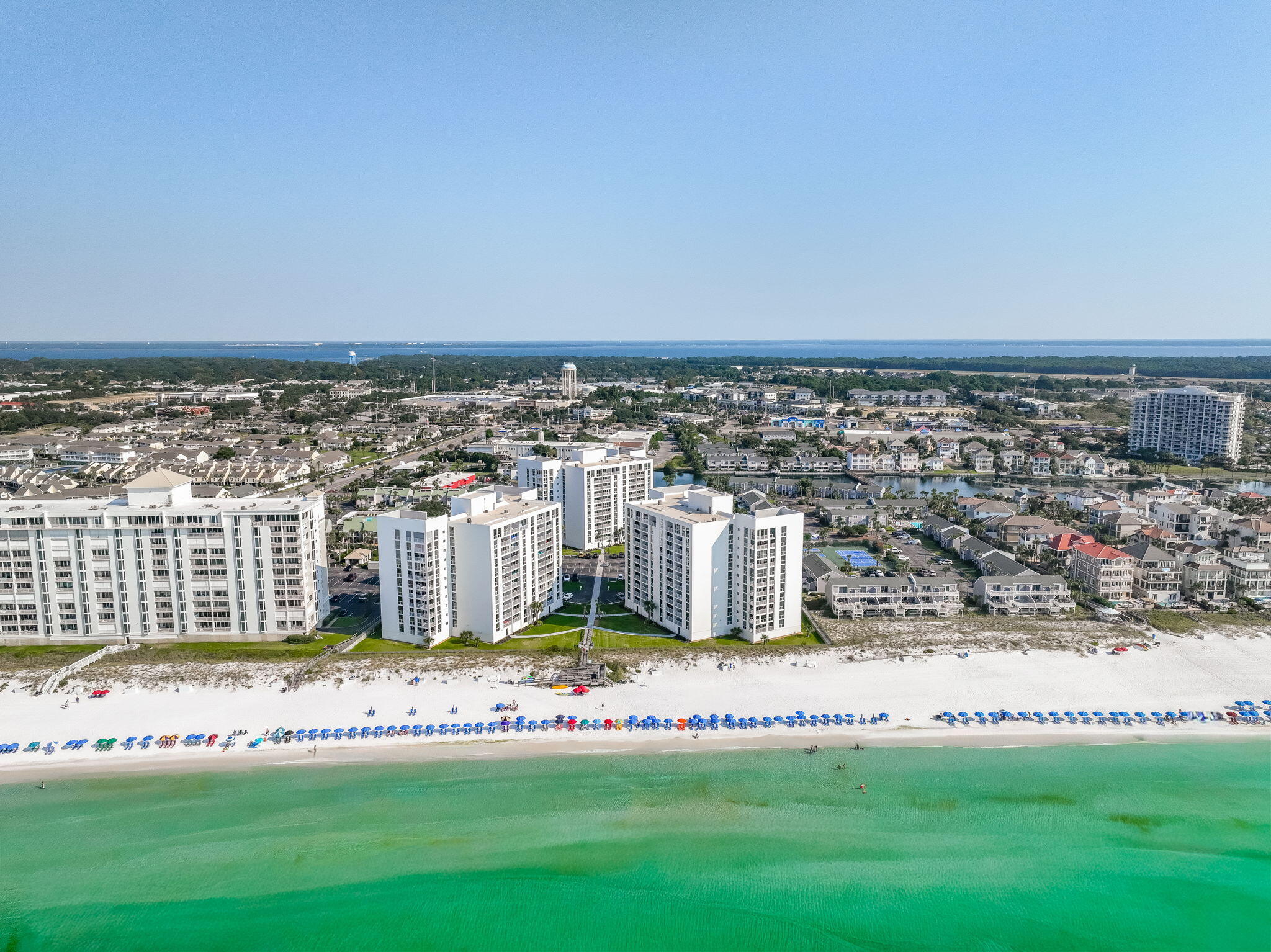 SHORELINE TOWERS 4 - Residential