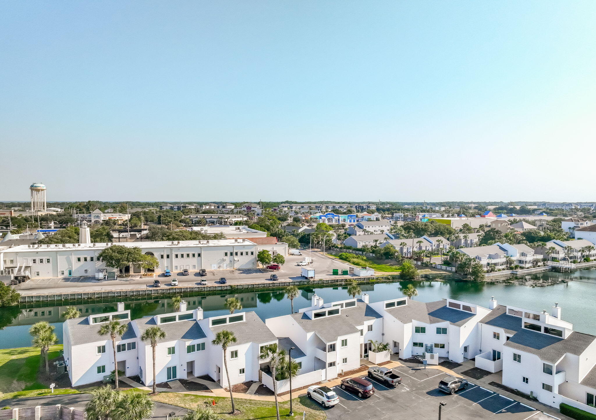 SHORELINE TOWERS 4 - Residential