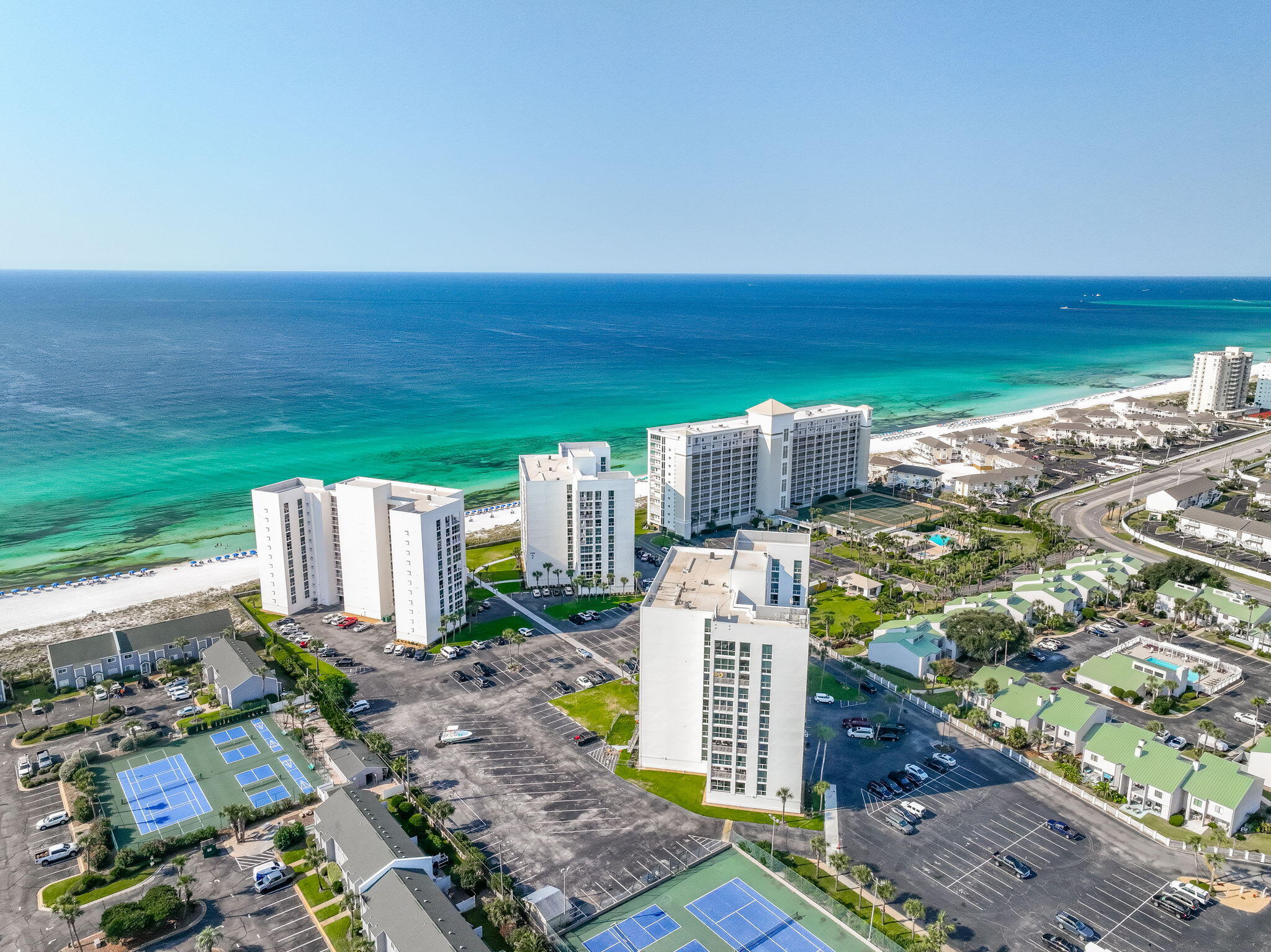 SHORELINE TOWERS 4 - Residential