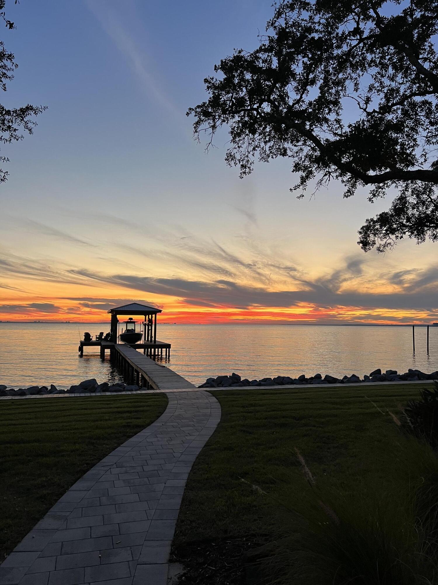 BAY HARBOUR - Residential