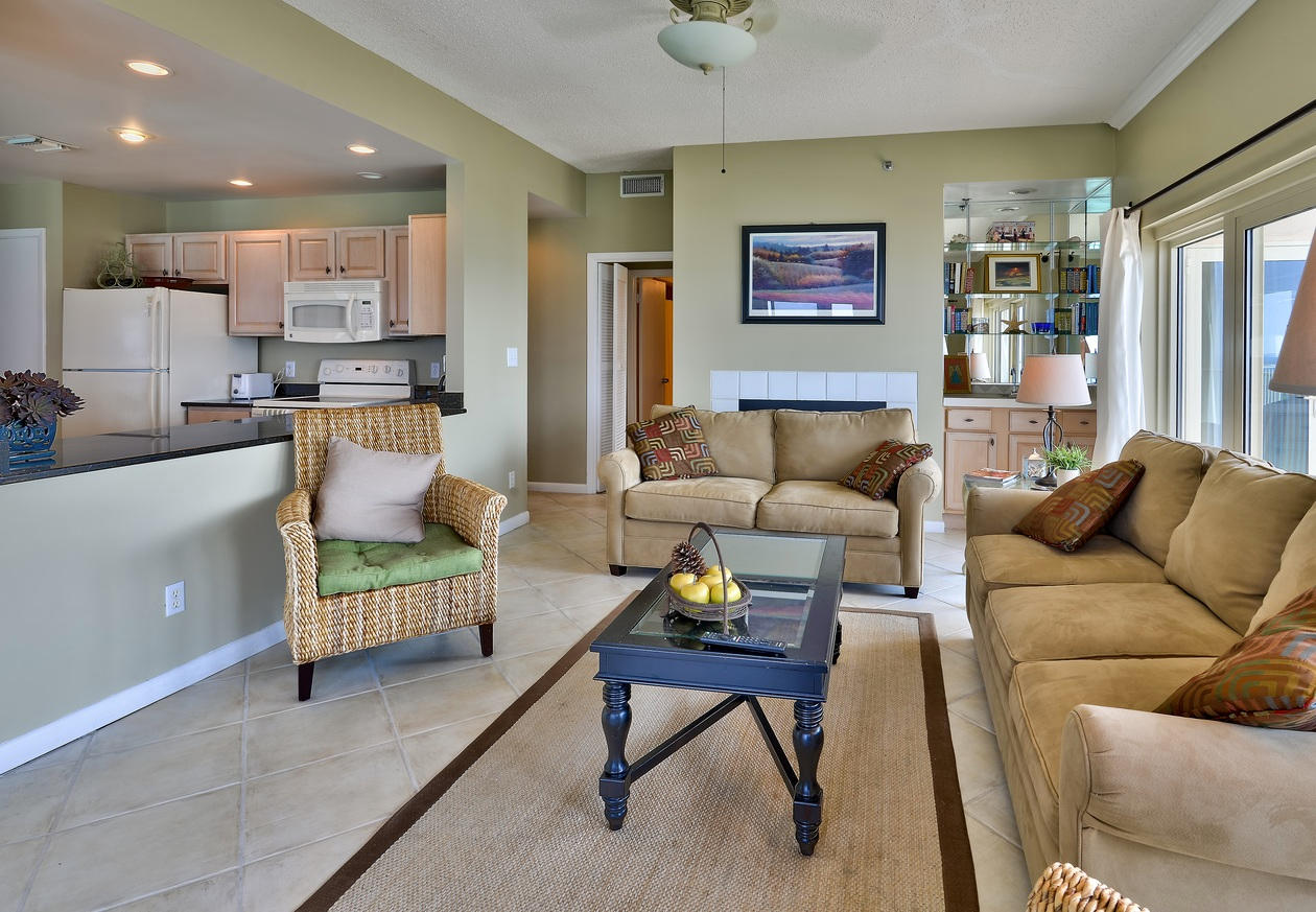 TOPS'L BEACH MANOR - Residential