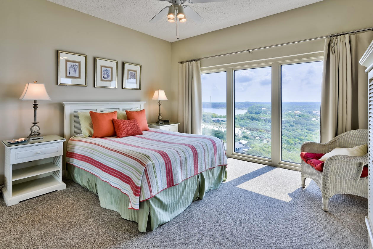 TOPS'L BEACH MANOR - Residential