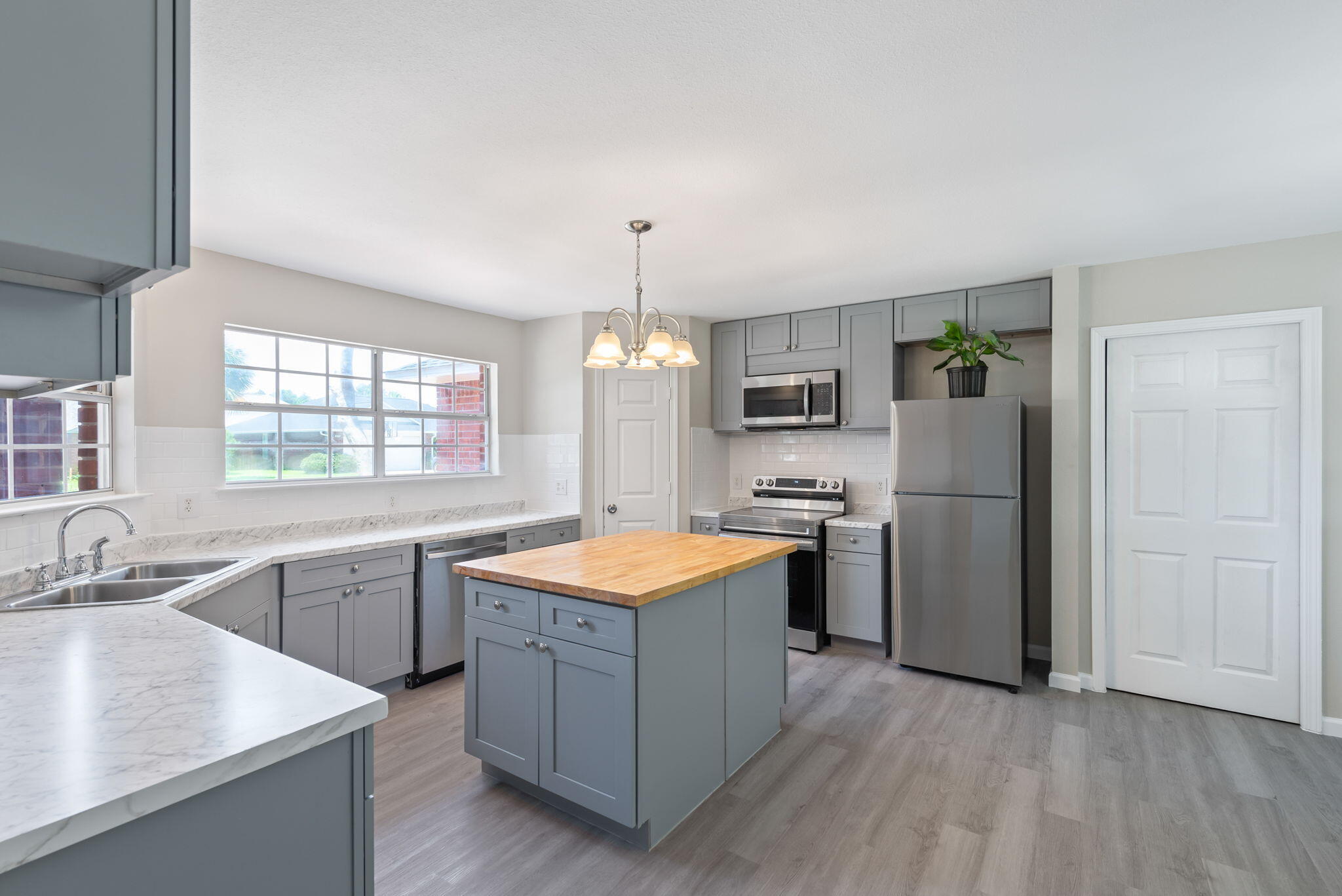 SANDY BEACH ESTATES - Residential