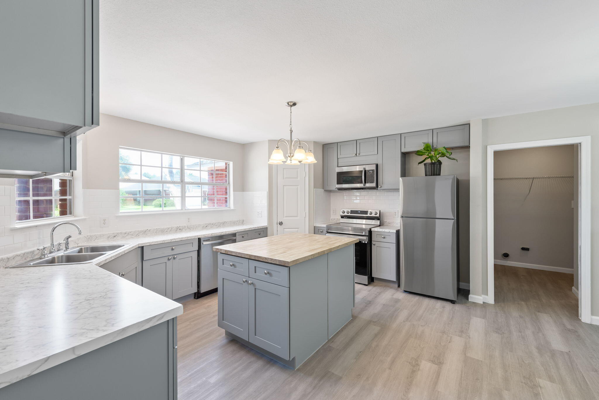 SANDY BEACH ESTATES - Residential