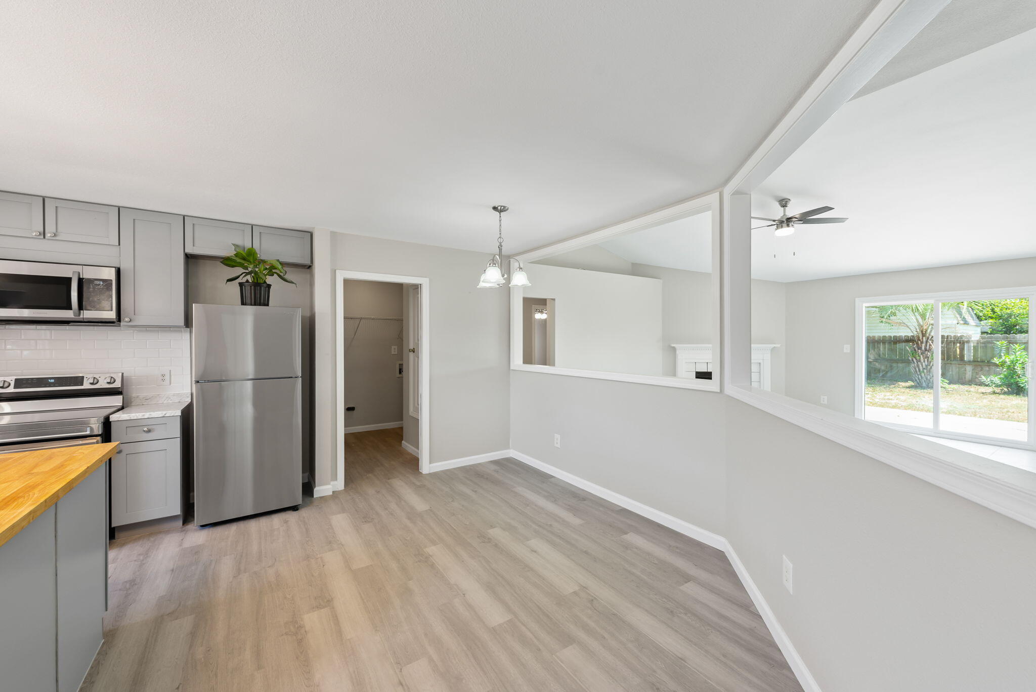 SANDY BEACH ESTATES - Residential