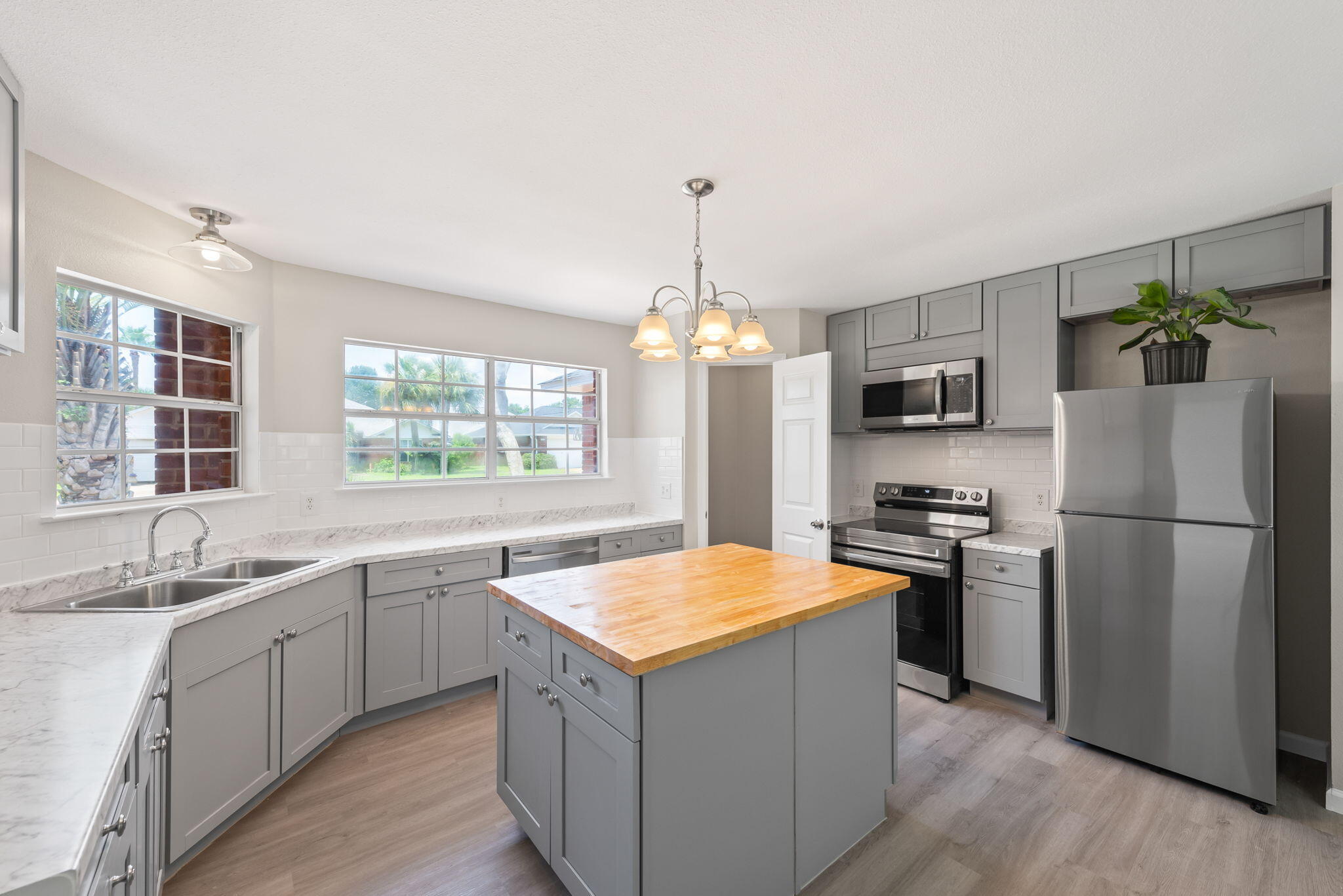 SANDY BEACH ESTATES - Residential