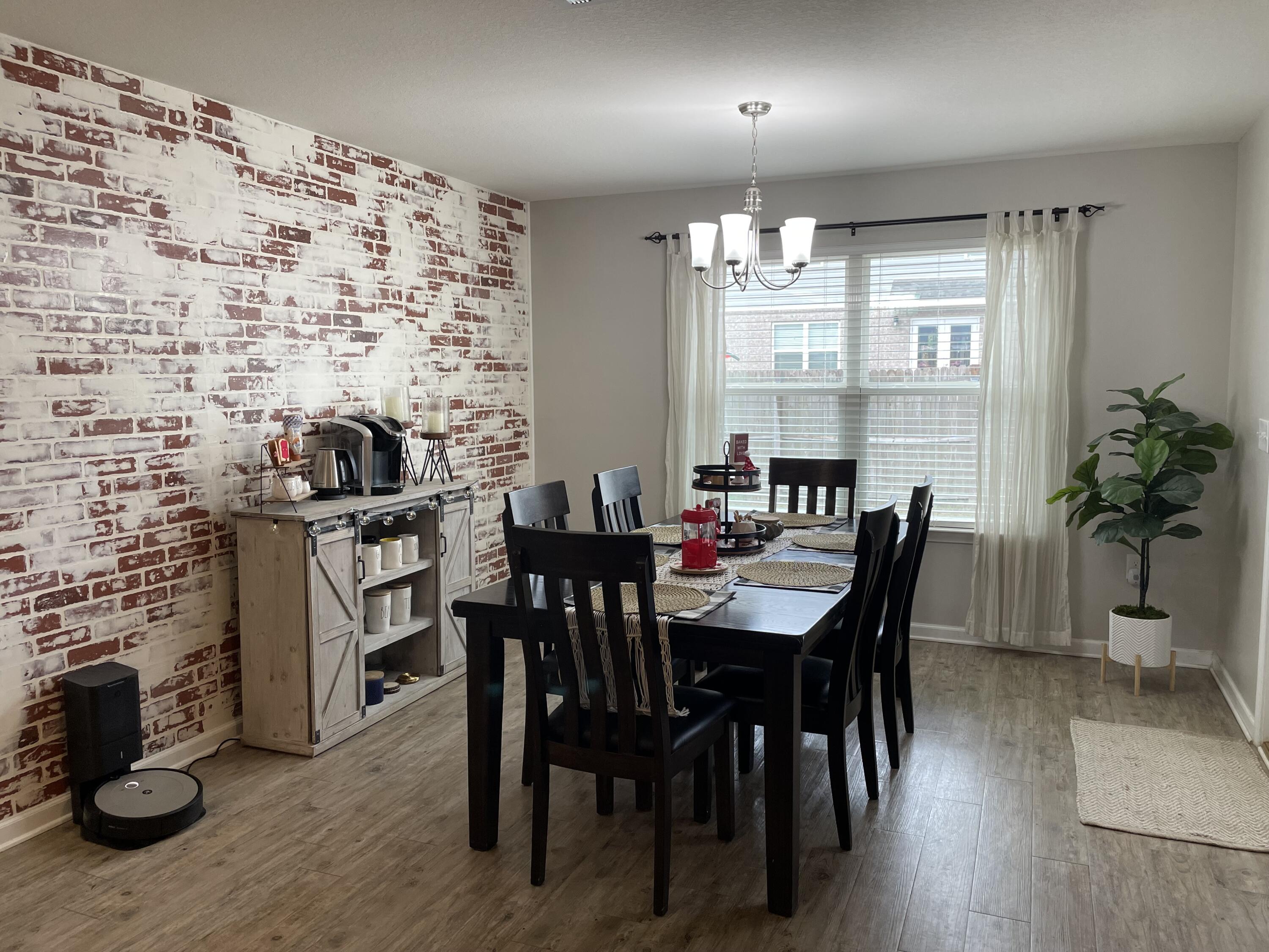 Redstone Commons - Residential Lease