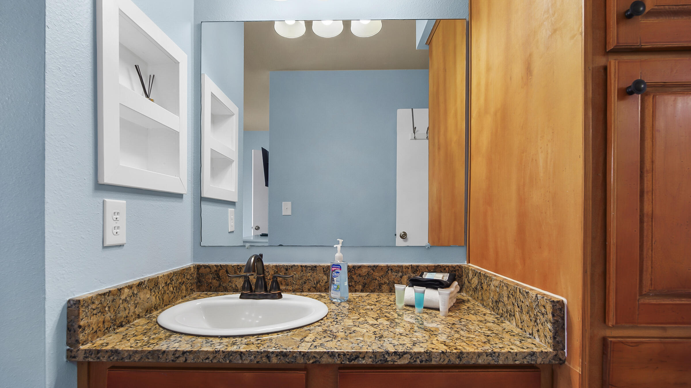BEACHWALK CONDO - Residential Lease