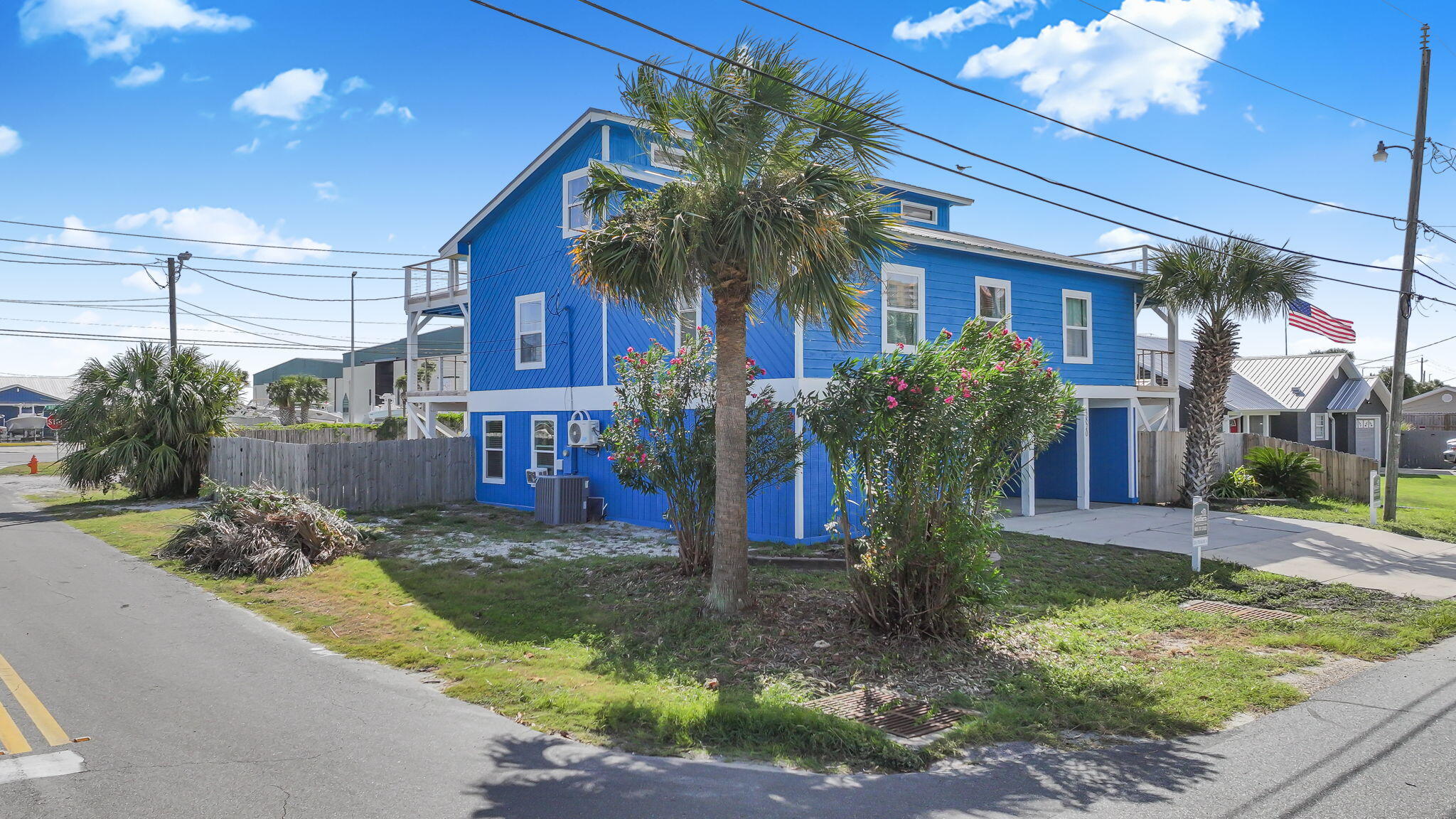 TREASURE ISLAND - Residential