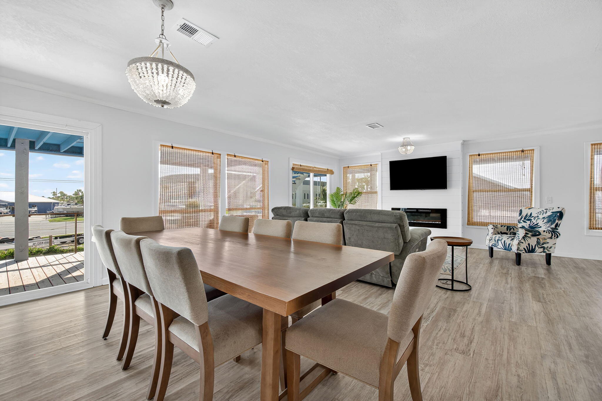 TREASURE ISLAND - Residential