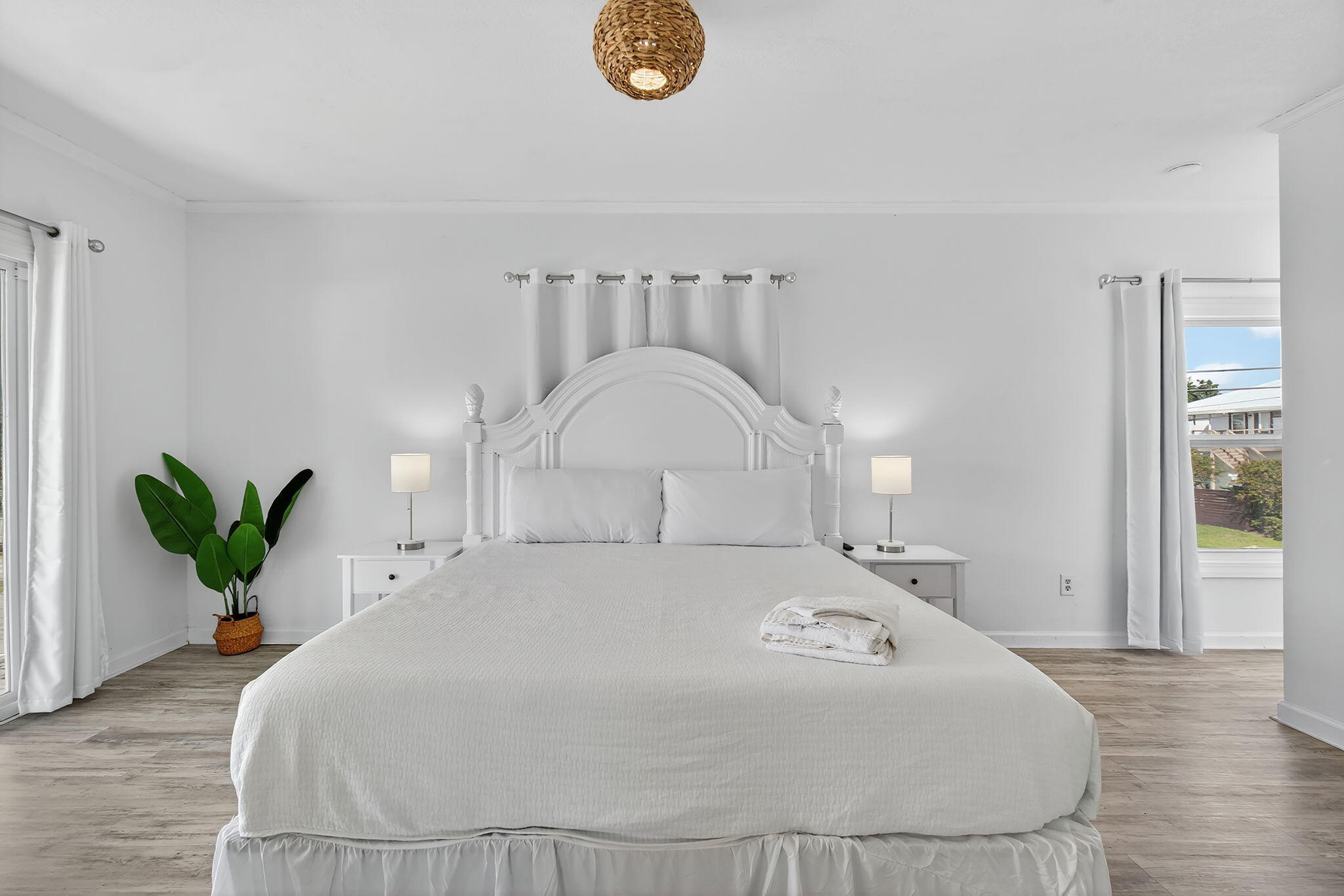 TREASURE ISLAND - Residential