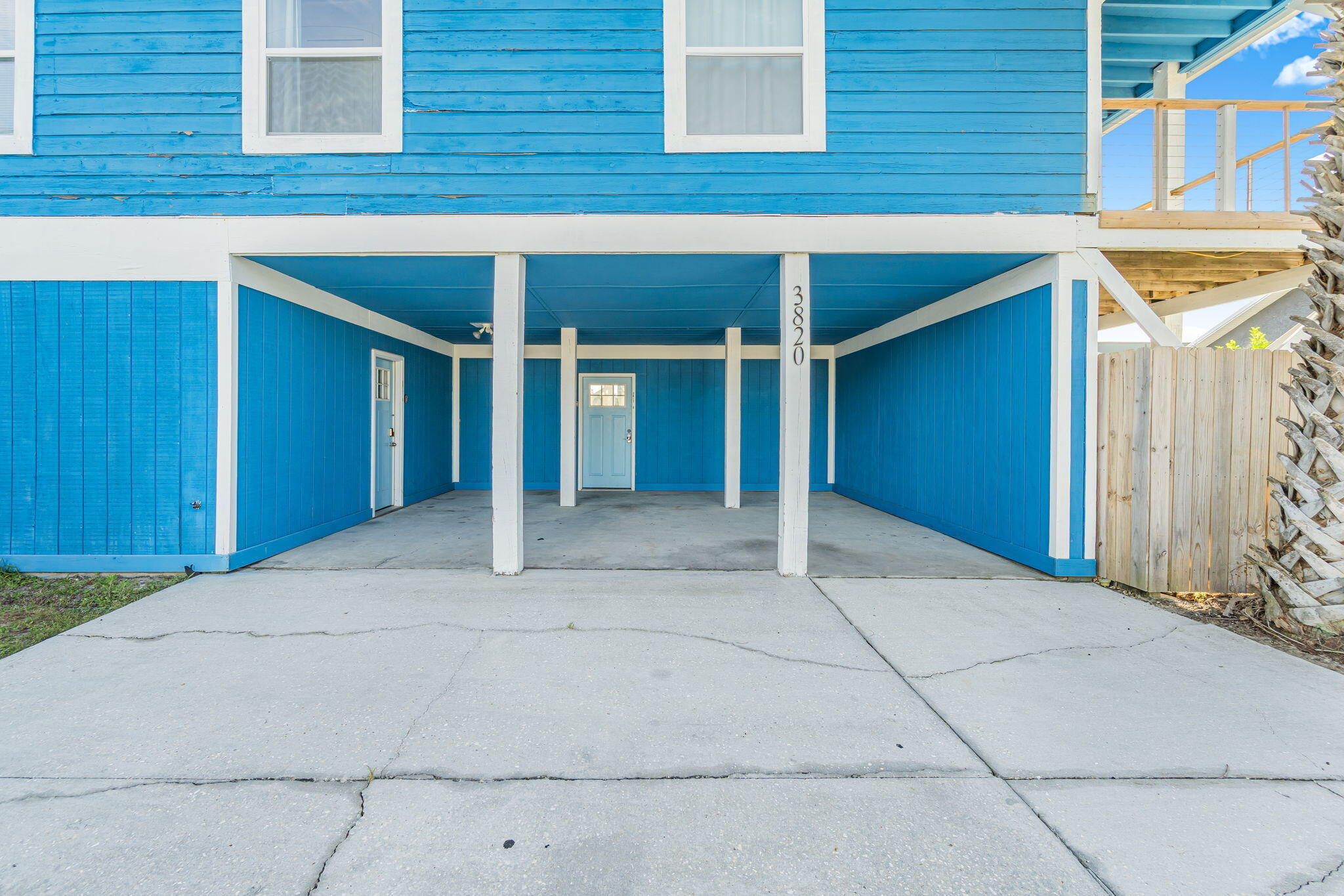 TREASURE ISLAND - Residential