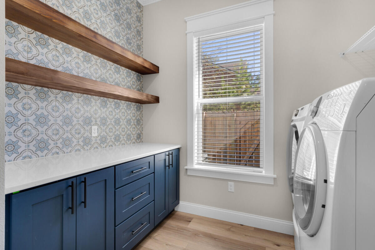 LaGrange Shores - Residential