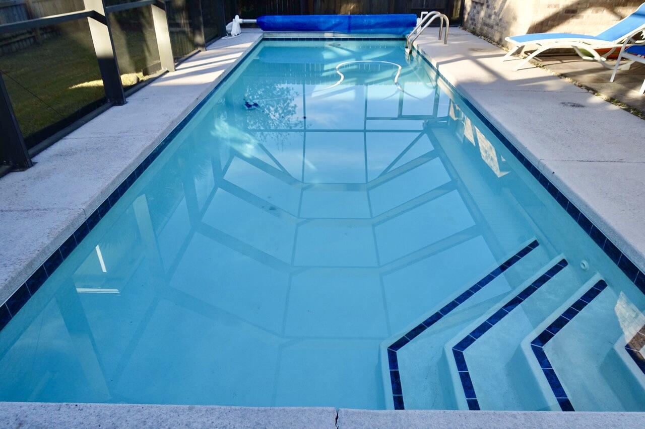 PARADISE RETREAT - Residential