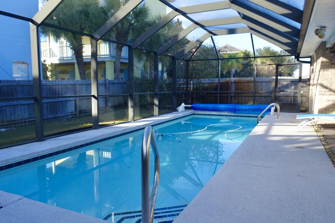 PARADISE RETREAT - Residential