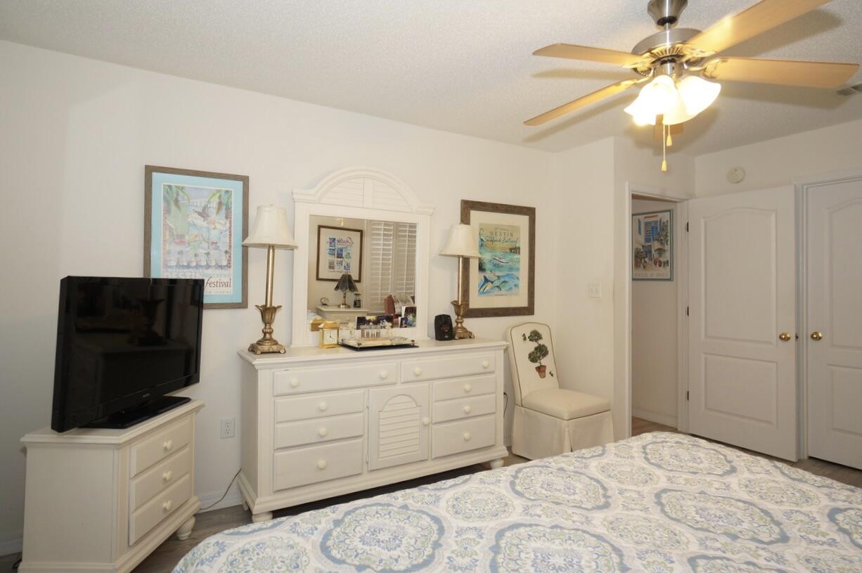 PARADISE RETREAT - Residential