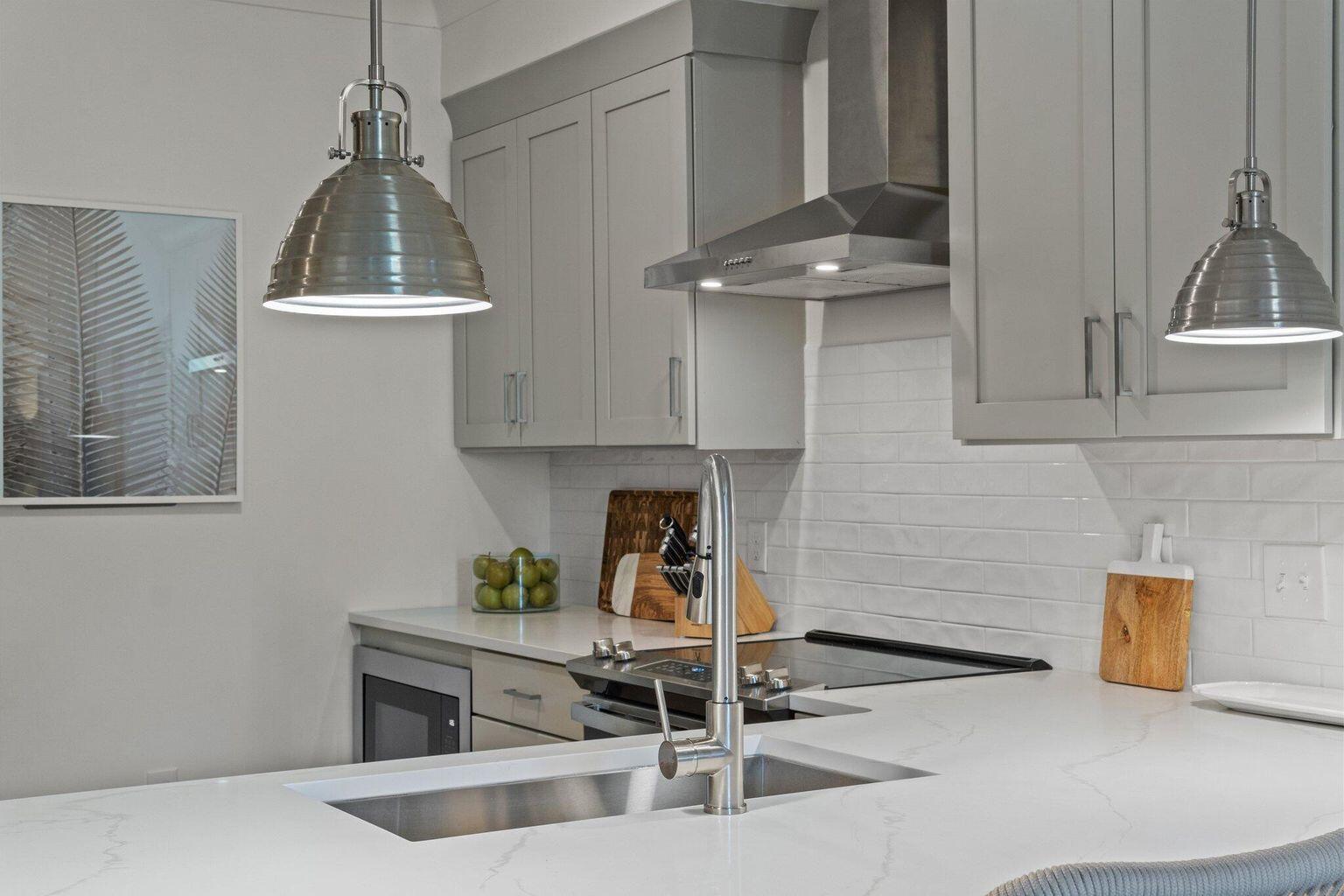 179 S County Hwy 393 335