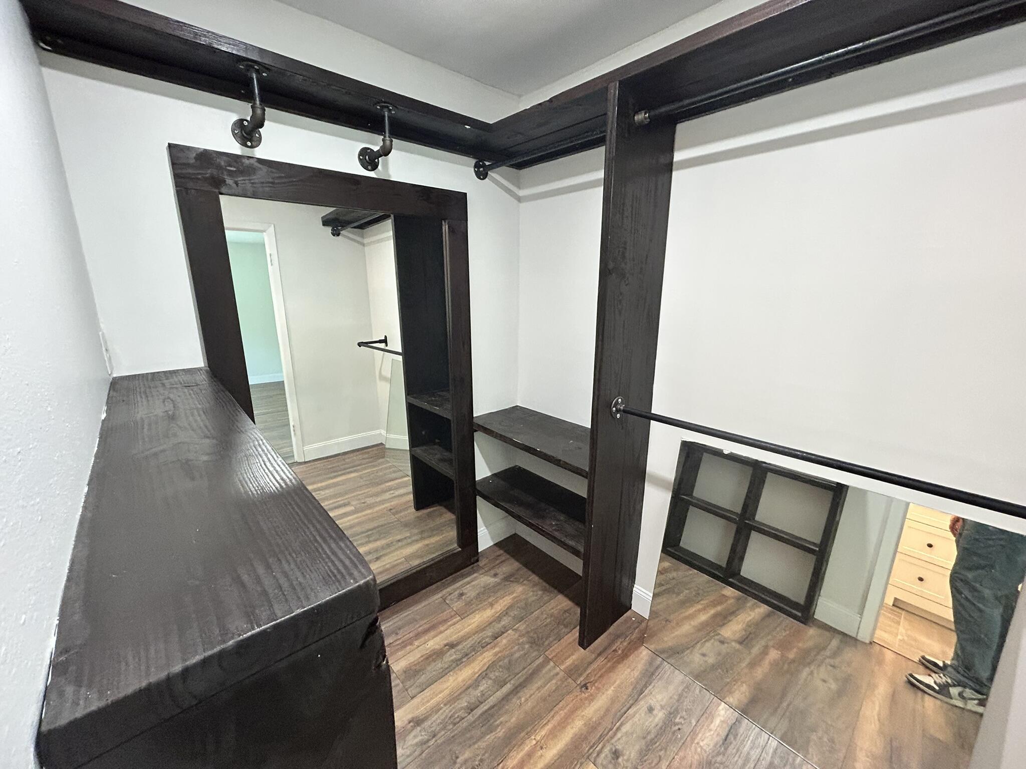 COUNTRY CLUB CONDO - Residential Lease