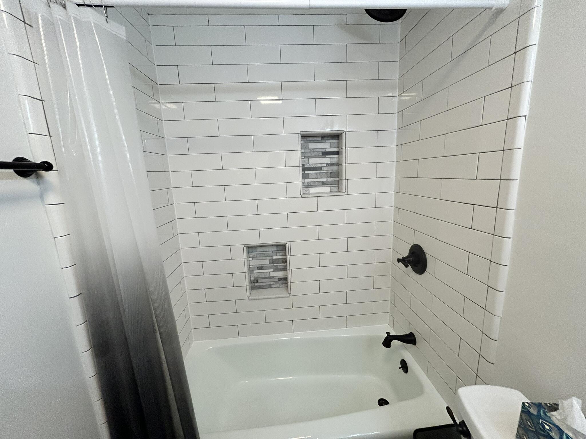 COUNTRY CLUB CONDO - Residential Lease