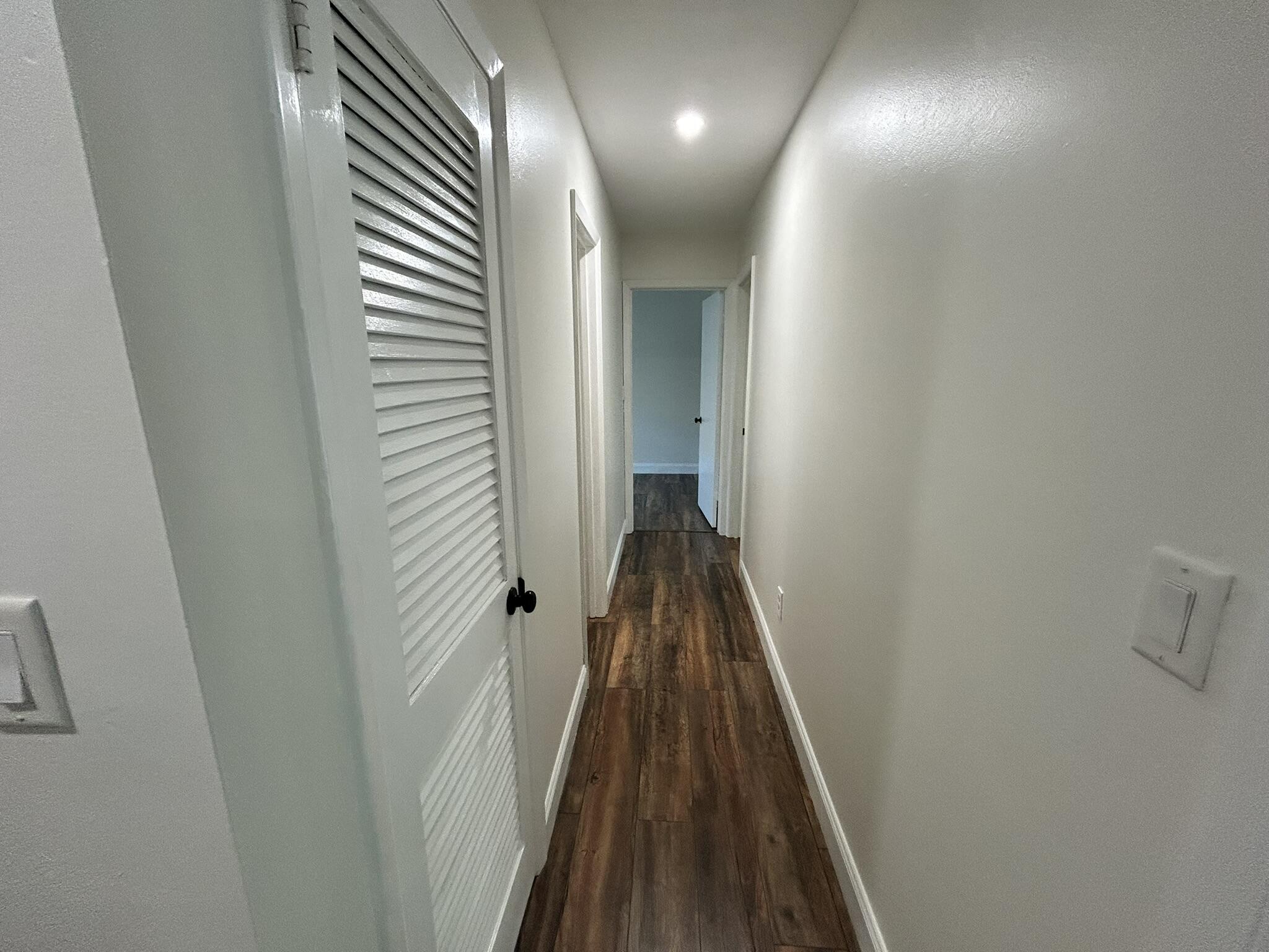 COUNTRY CLUB CONDO - Residential Lease