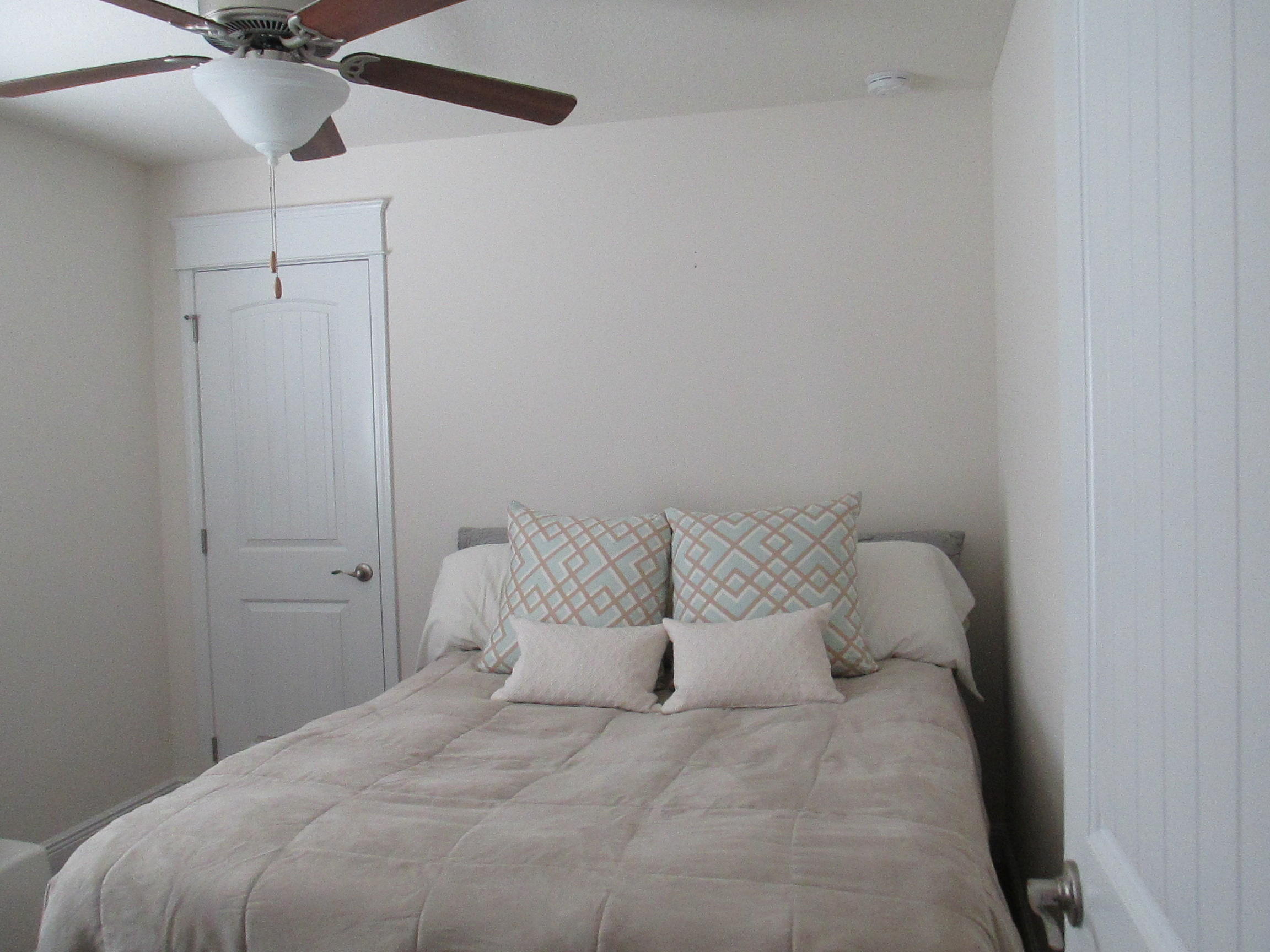 EAGLE BAY - Residential Lease