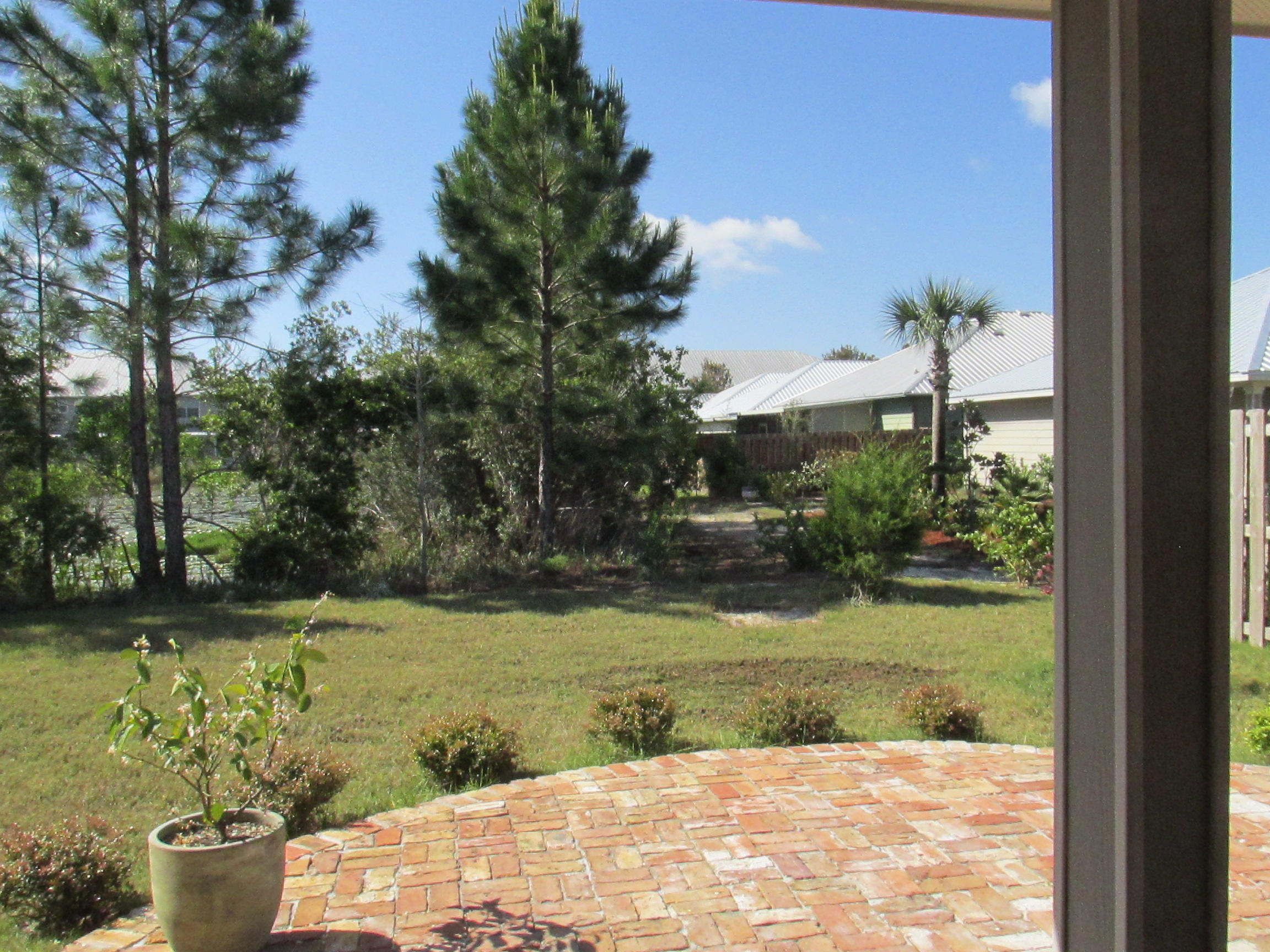 EAGLE BAY - Residential Lease