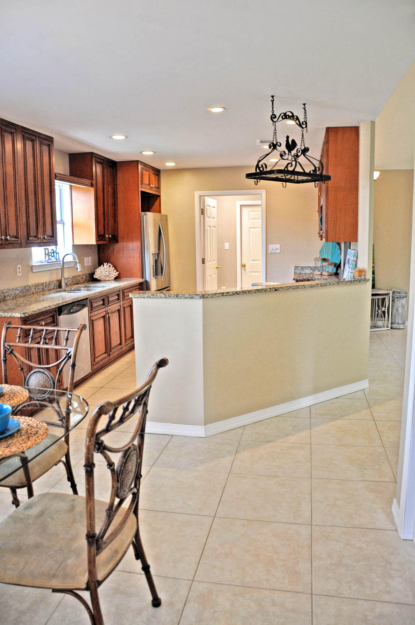 AVALON BEACH ESTATES - Residential