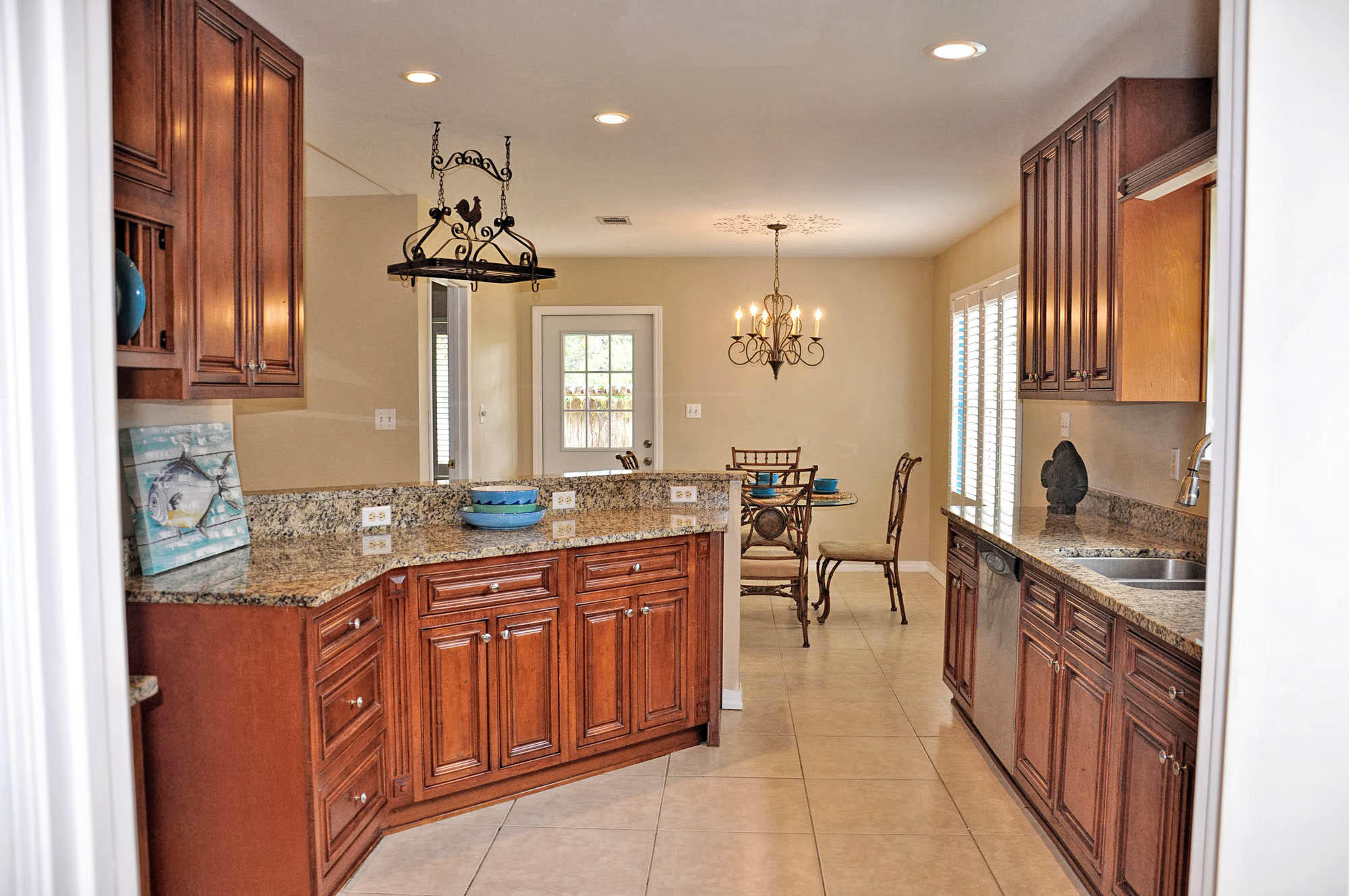 AVALON BEACH ESTATES - Residential