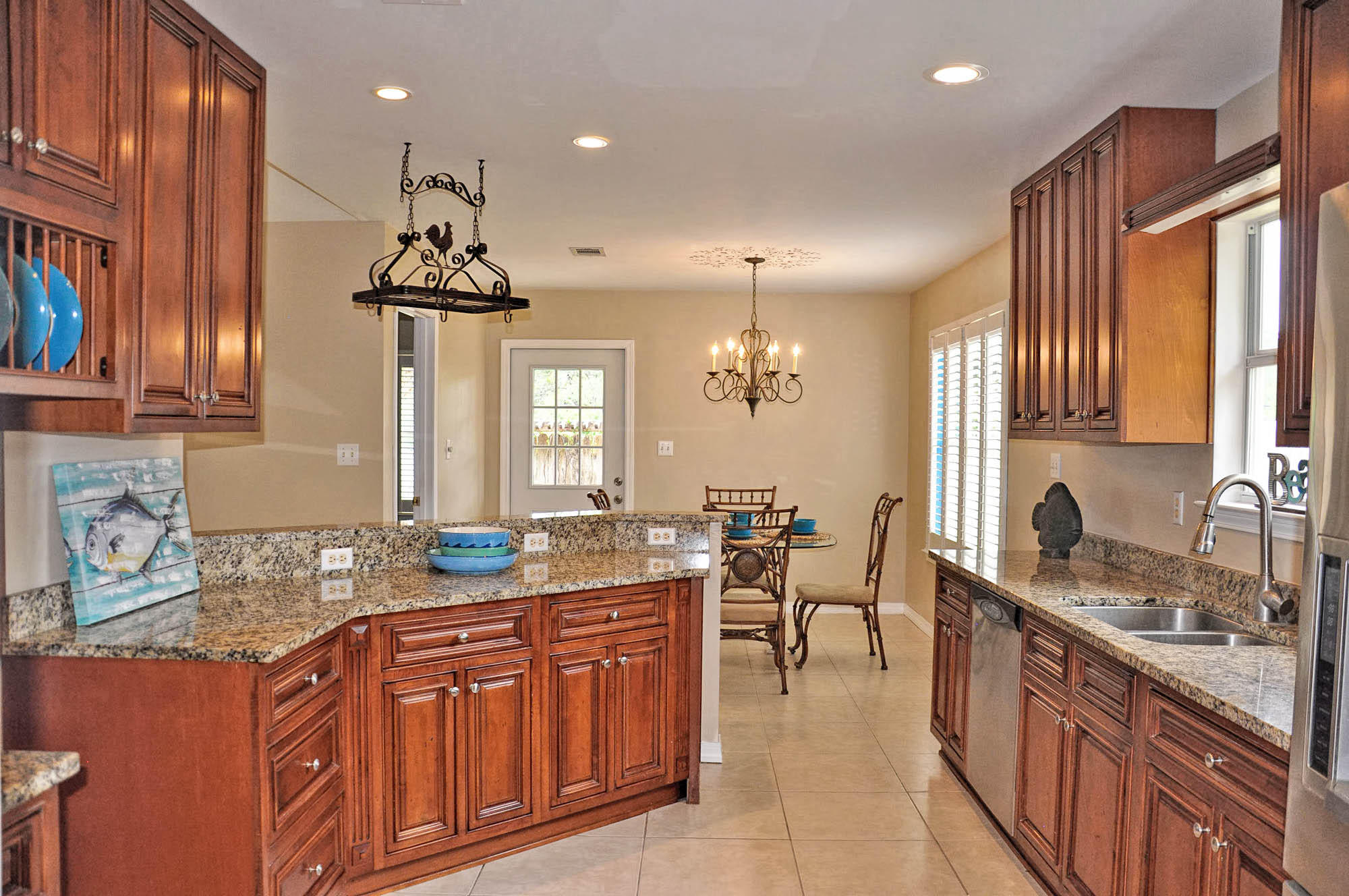 AVALON BEACH ESTATES - Residential