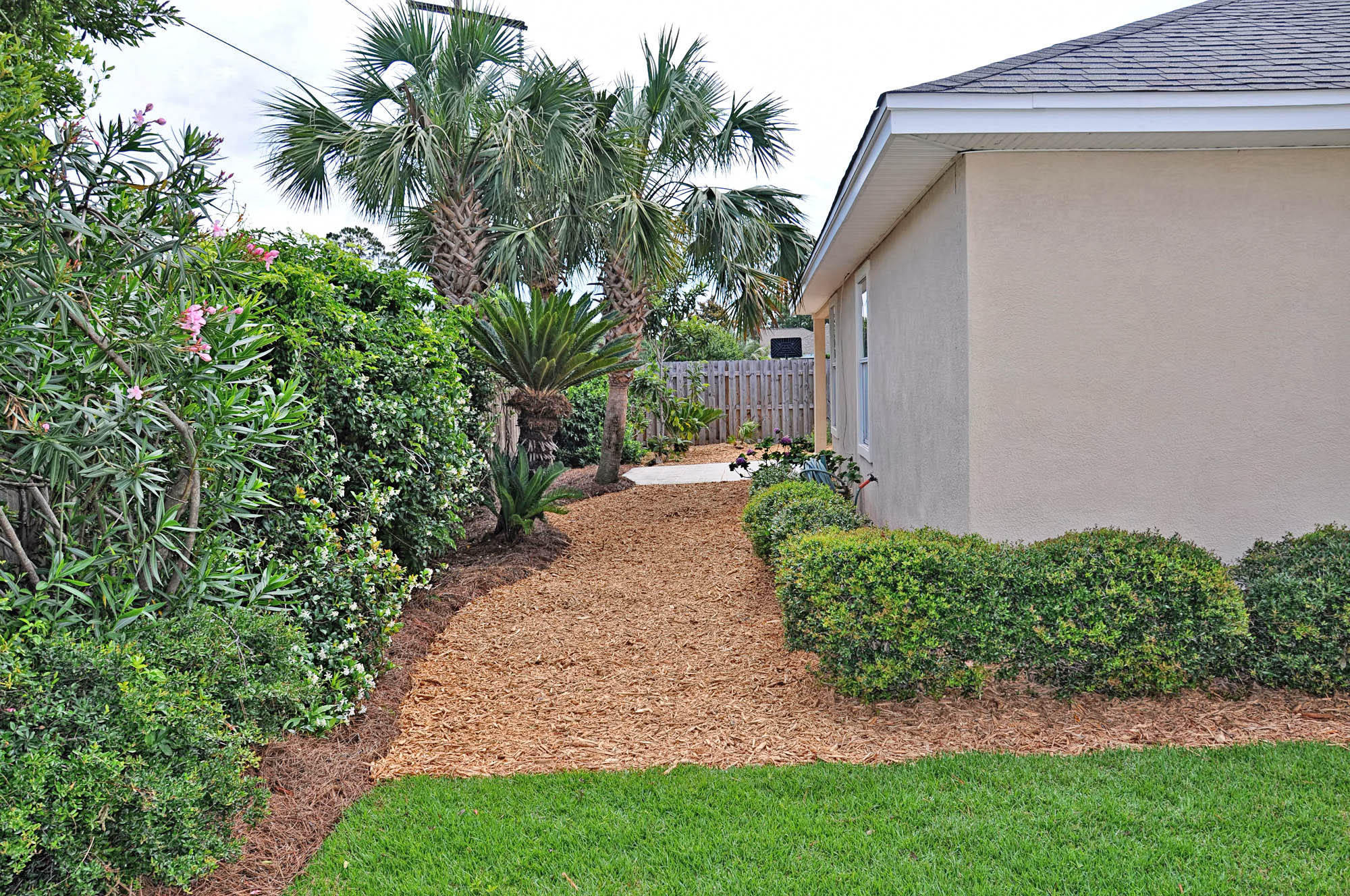 AVALON BEACH ESTATES - Residential