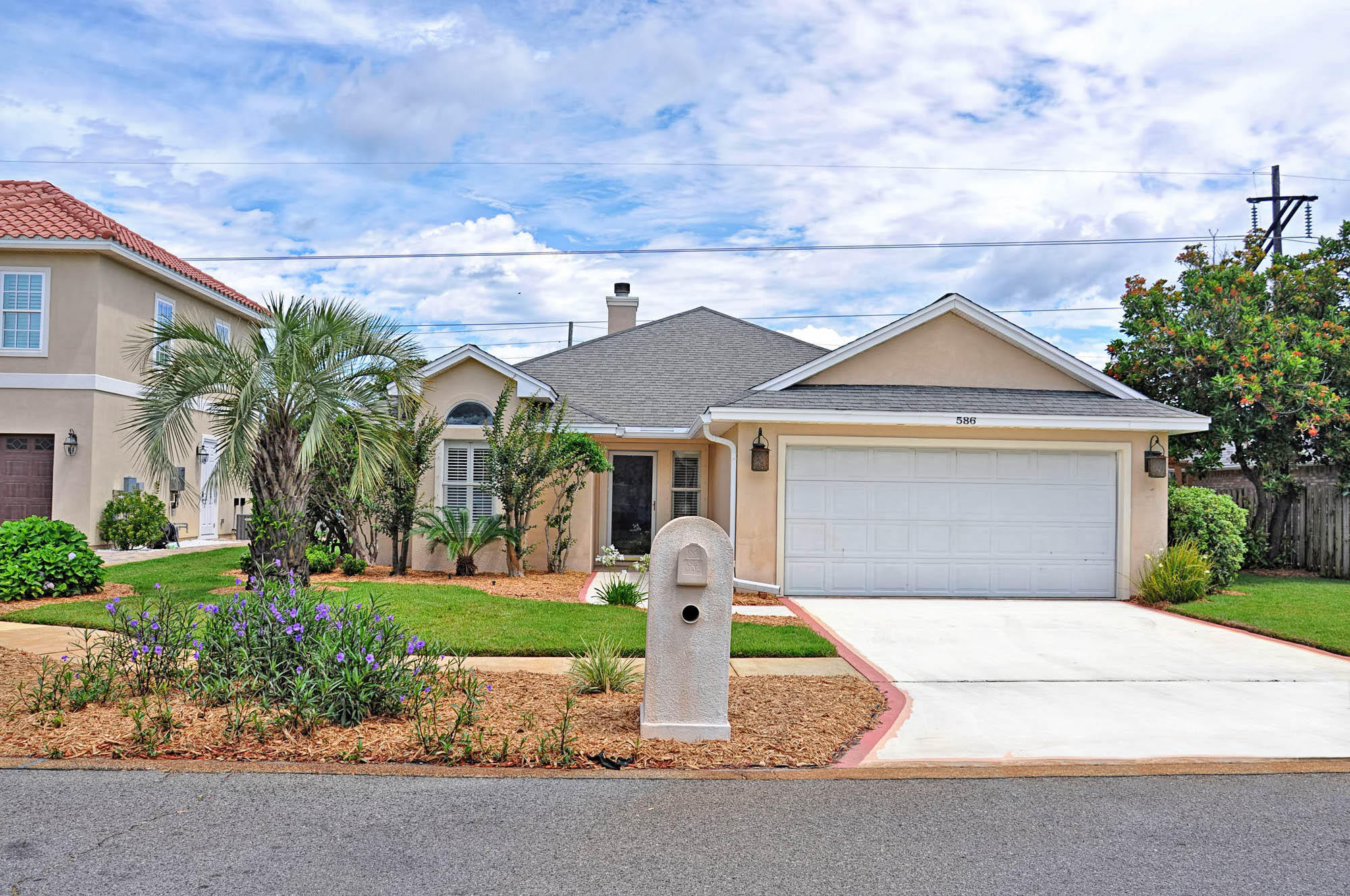 AVALON BEACH ESTATES - Residential