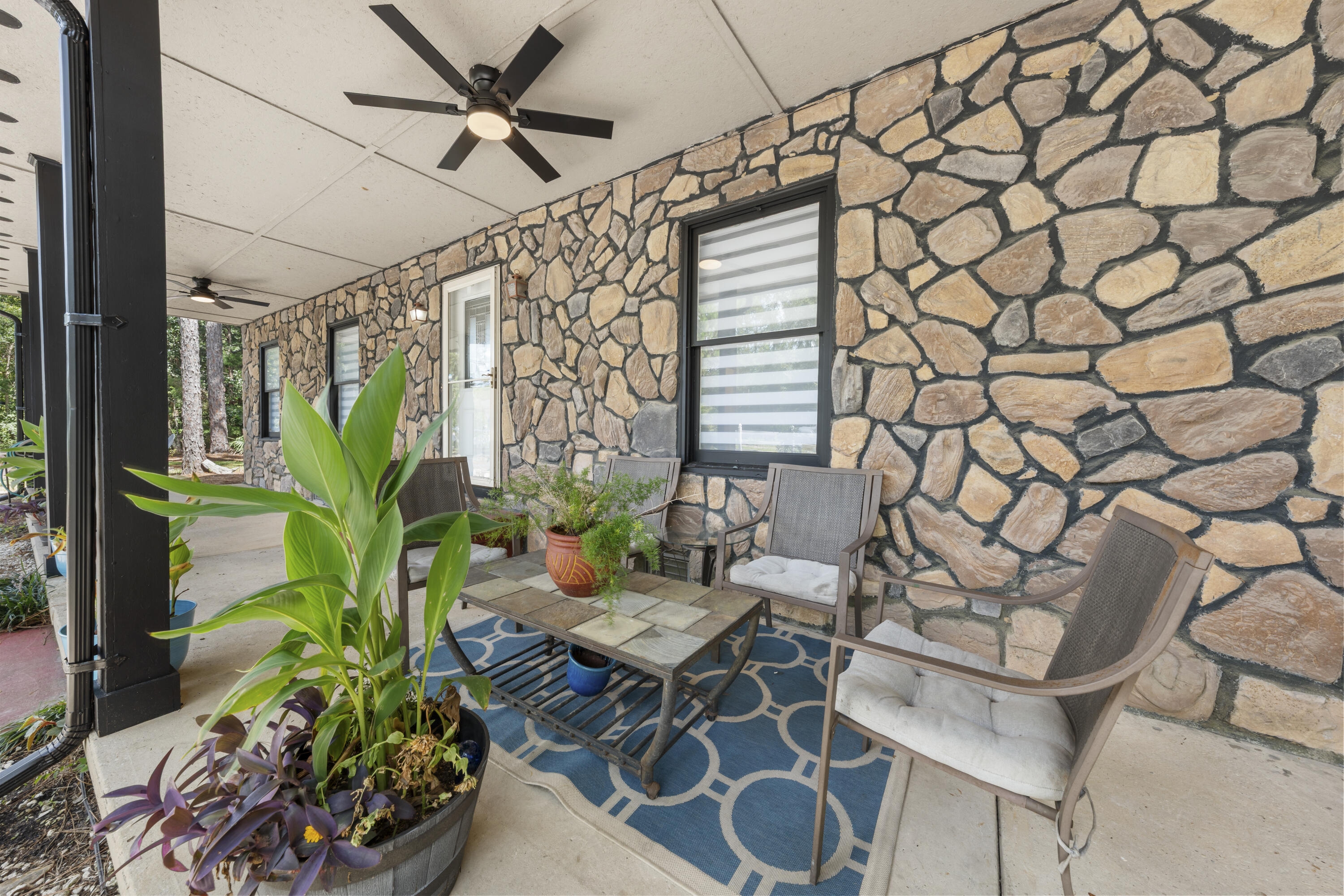 TOWN OF SANTA ROSA - Residential
