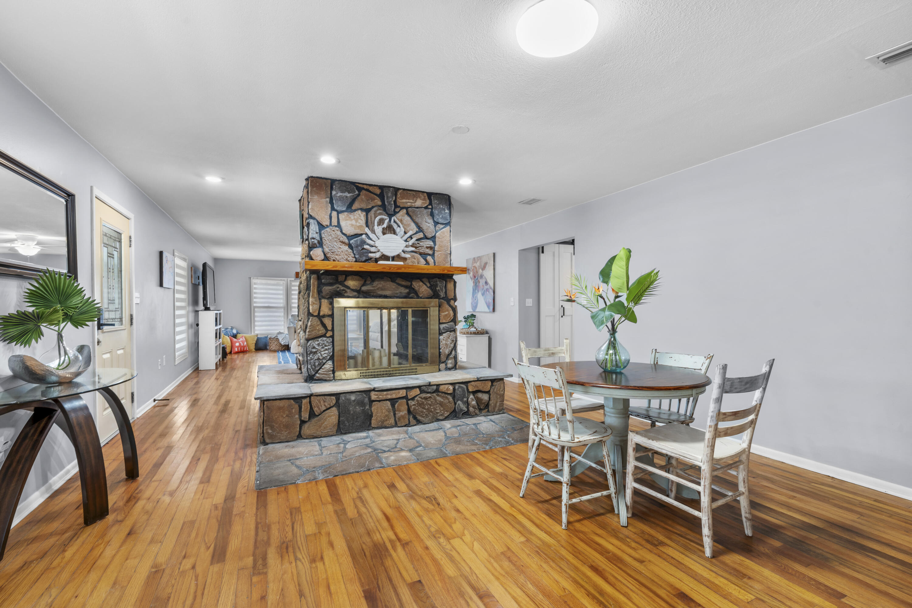 TOWN OF SANTA ROSA - Residential