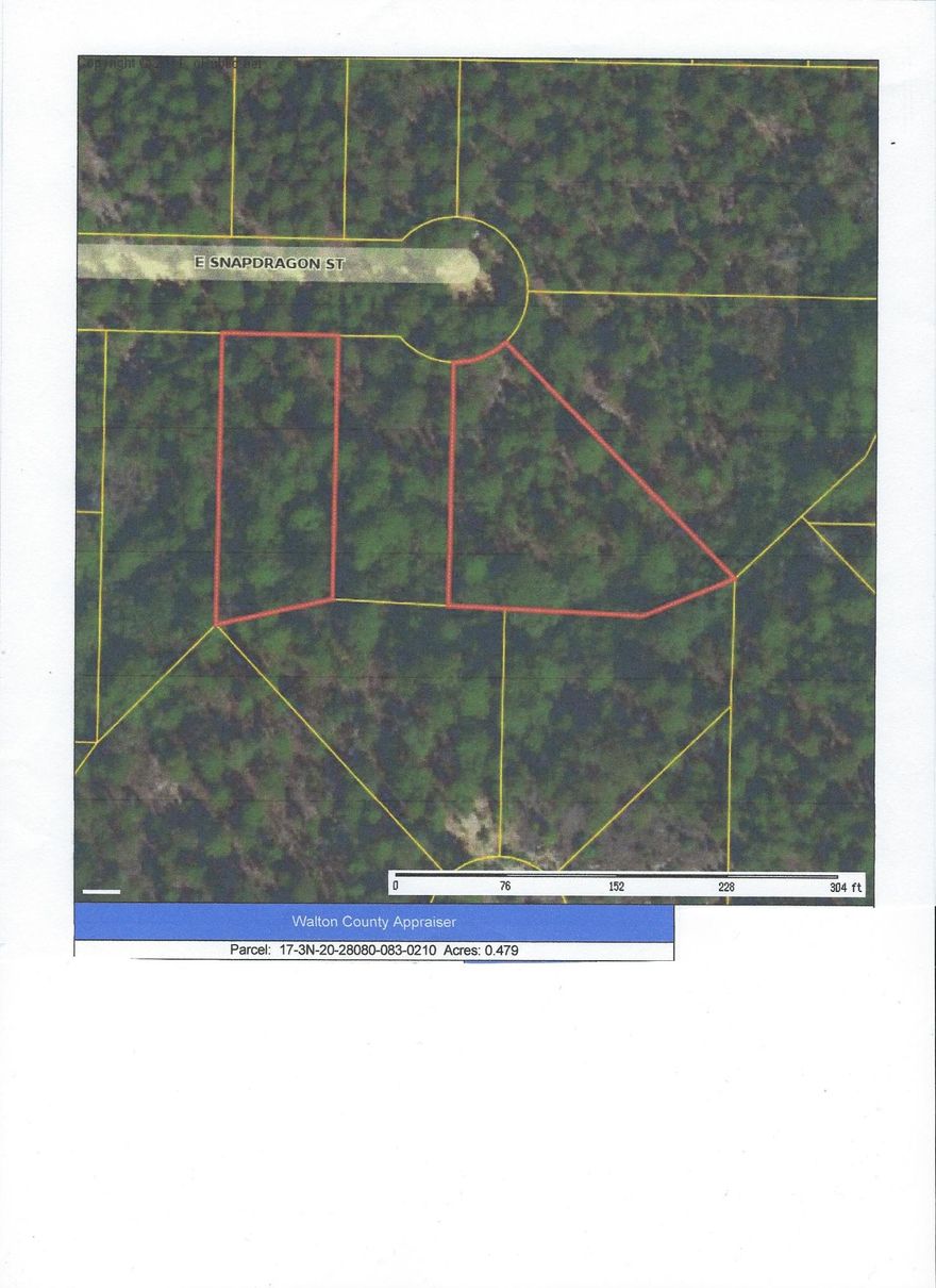Residential lot located in fast developing Mossy Head Community in North Walton County. Close to I-10 and Between Crestview and Defuniak Springs. Excellent opportunity to acquire an investment or build that dream home for your family. Mobile homes okay. This lot is located at the end of a cul-de-sac and is private and very limited traffic. Make that offer today.