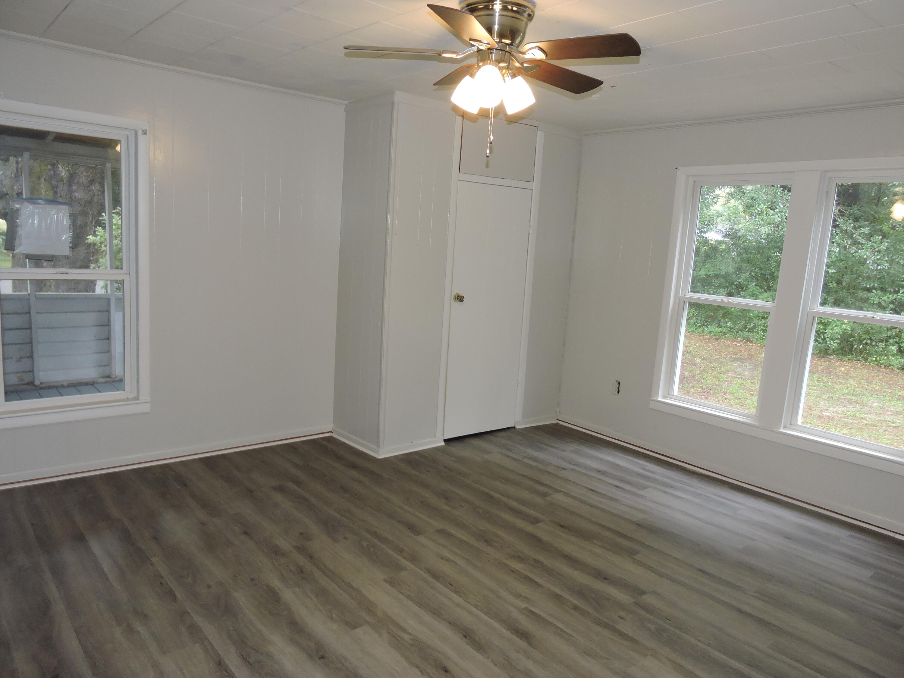 CRESTVIEW - Residential Lease