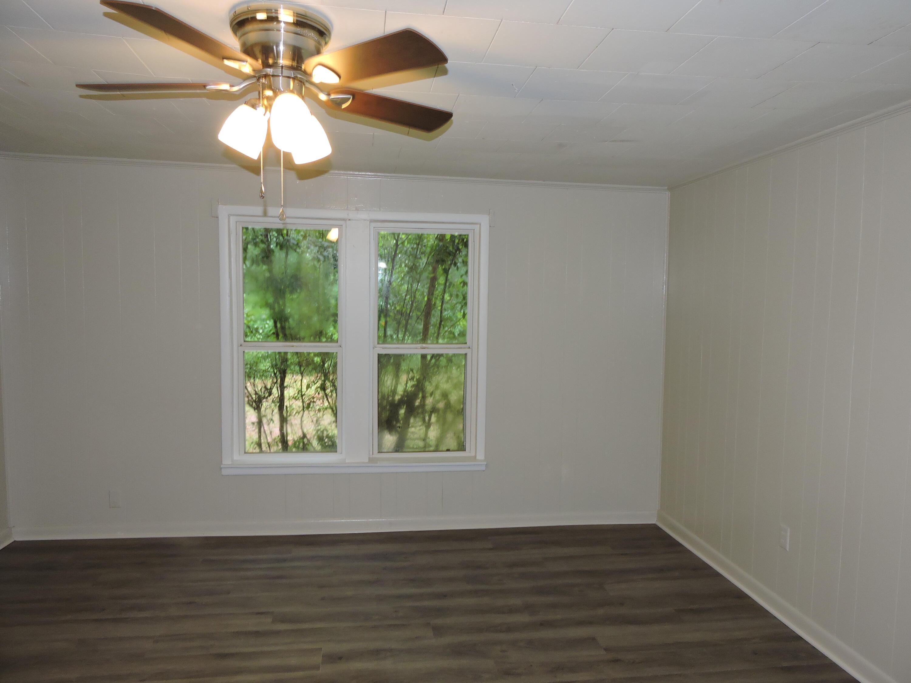 CRESTVIEW - Residential Lease