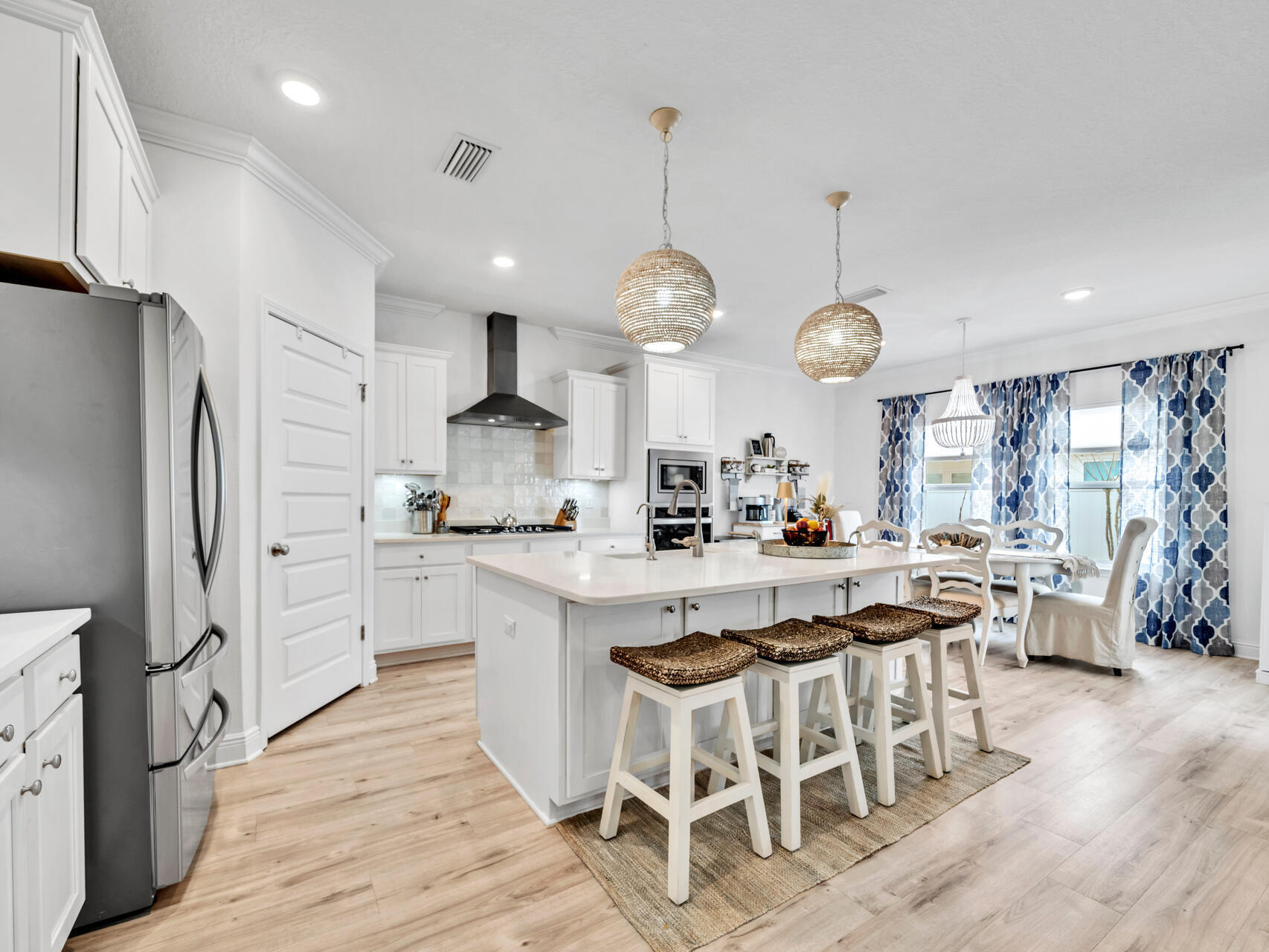 LAKEVIEW S/D - Residential