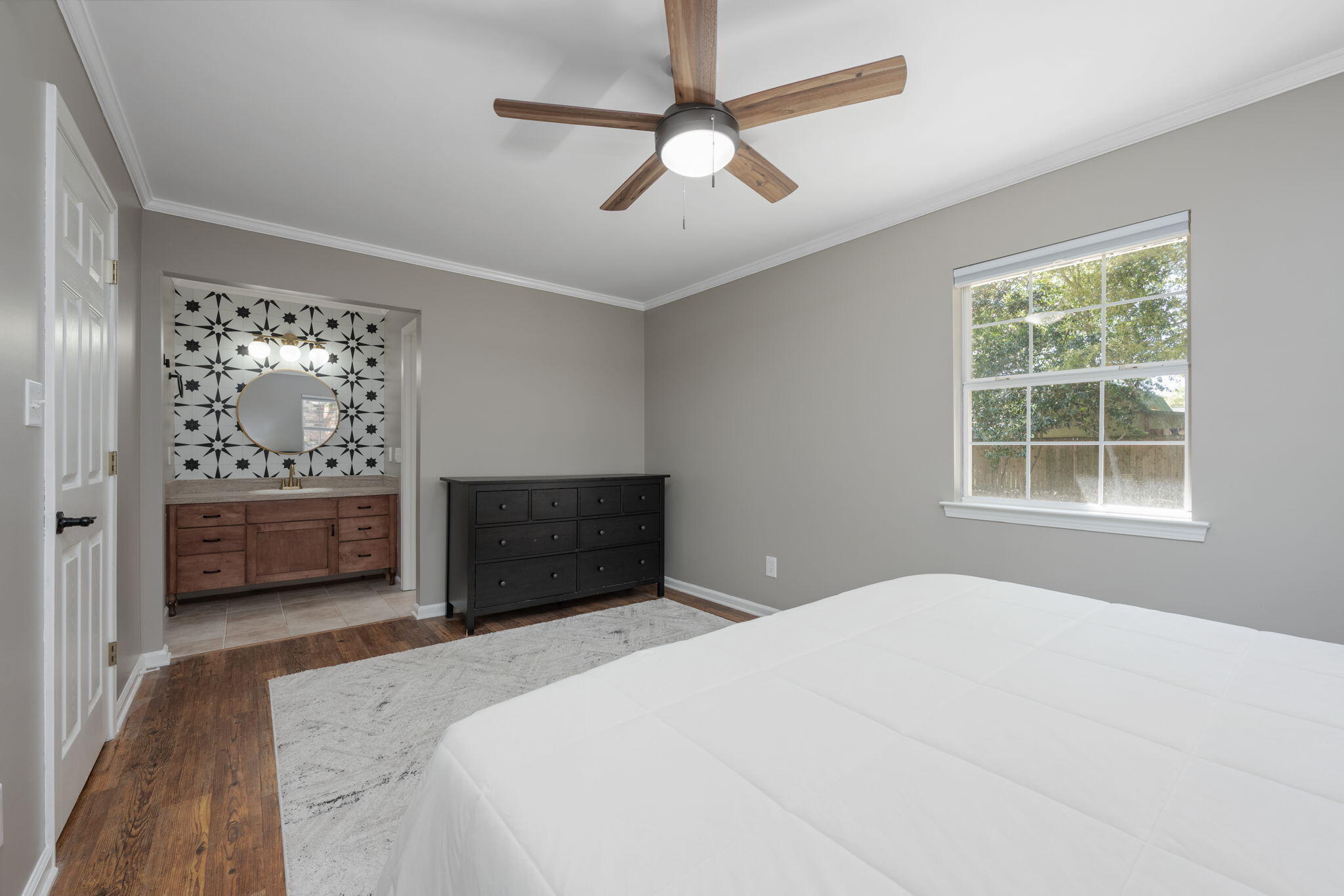 SCENIC HEIGHTS - Residential